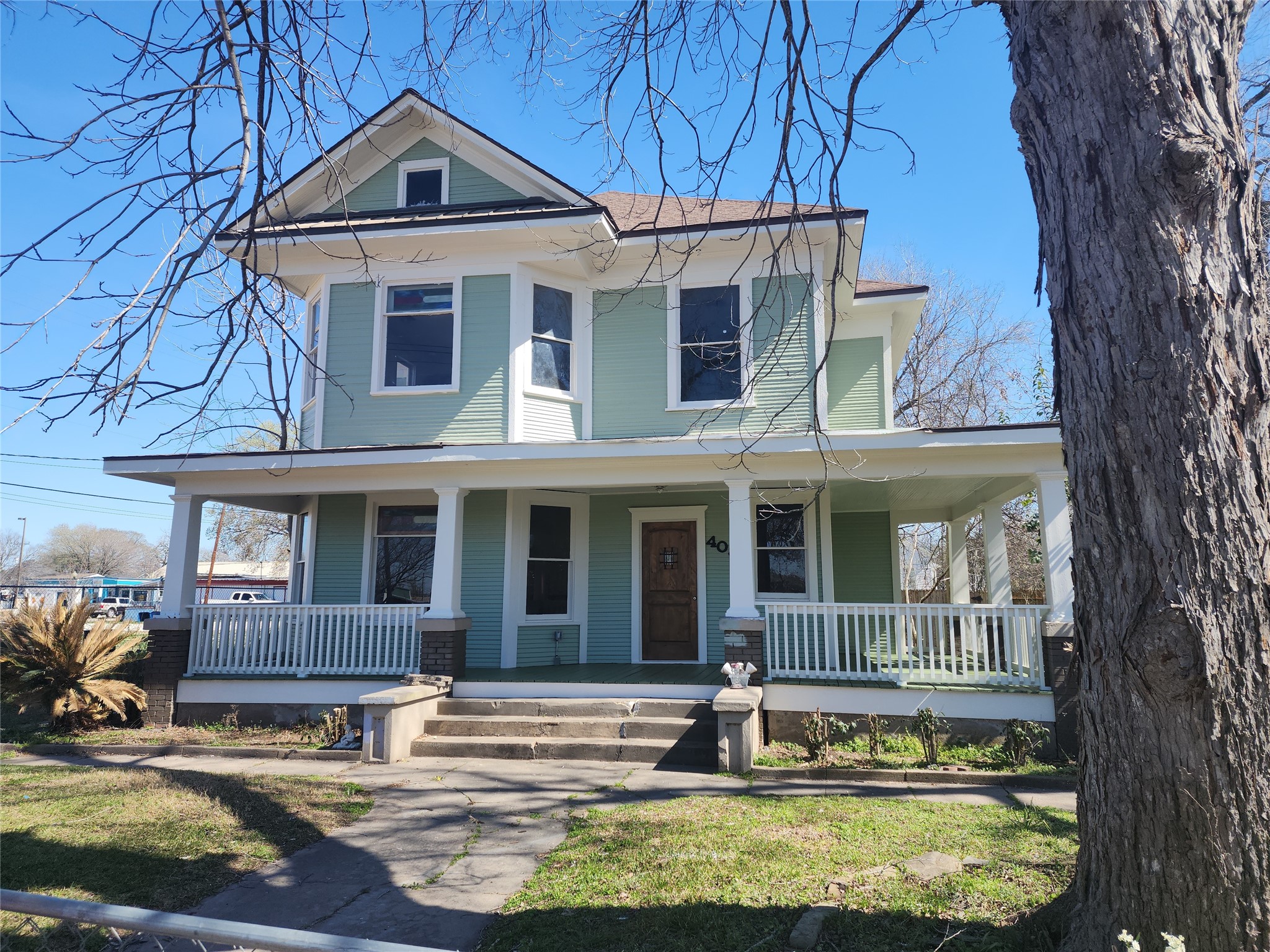 403 Farquhar Street Property Photo 3