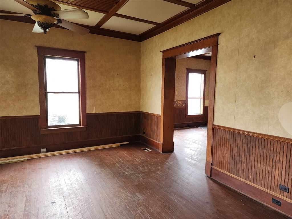 403 Farquhar Street Property Photo 8