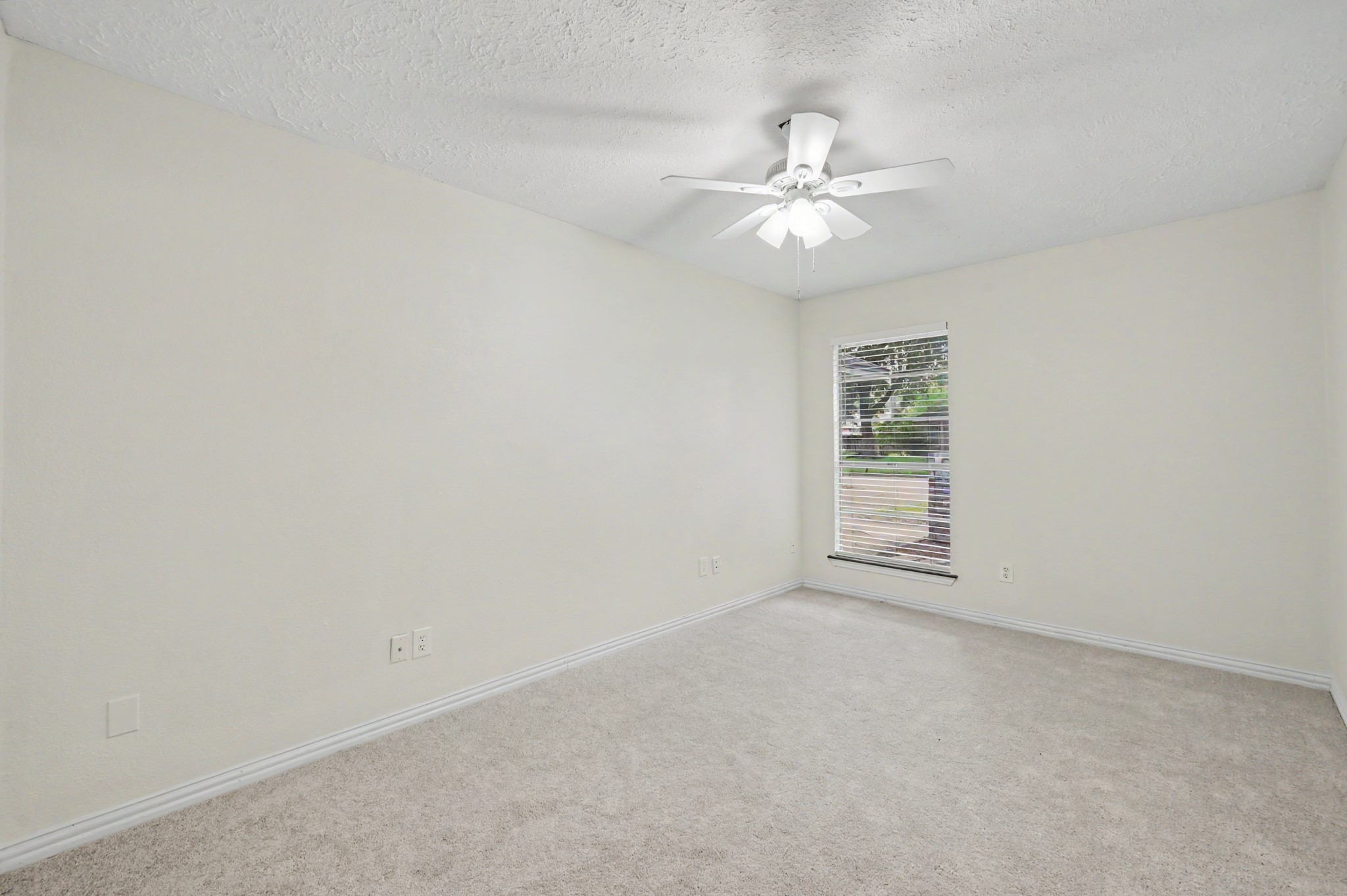 23010 Grand Rapids Lane Property Photo 15