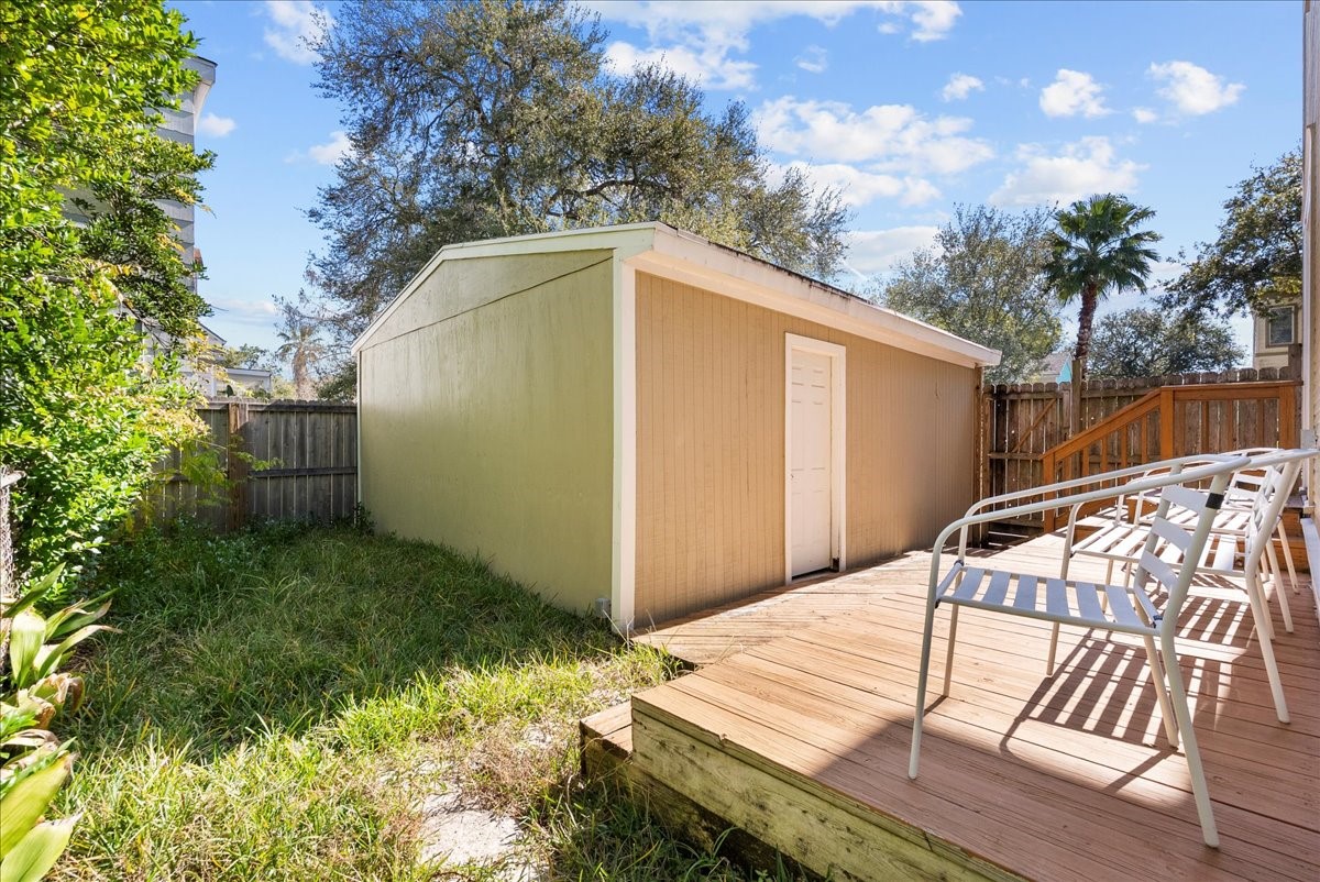 1724 33rd Street Property Photo 28