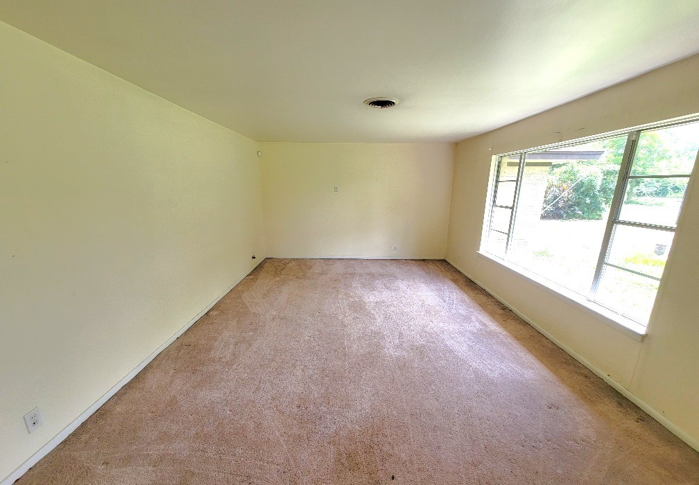 419 Lee Avenue Property Photo 4