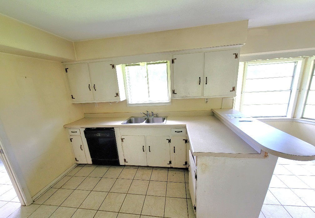 419 Lee Avenue Property Photo 9