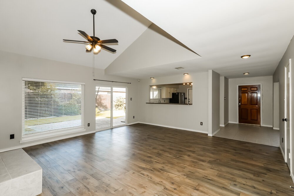 1022 Red Rock Canyon Drive Property Photo 4