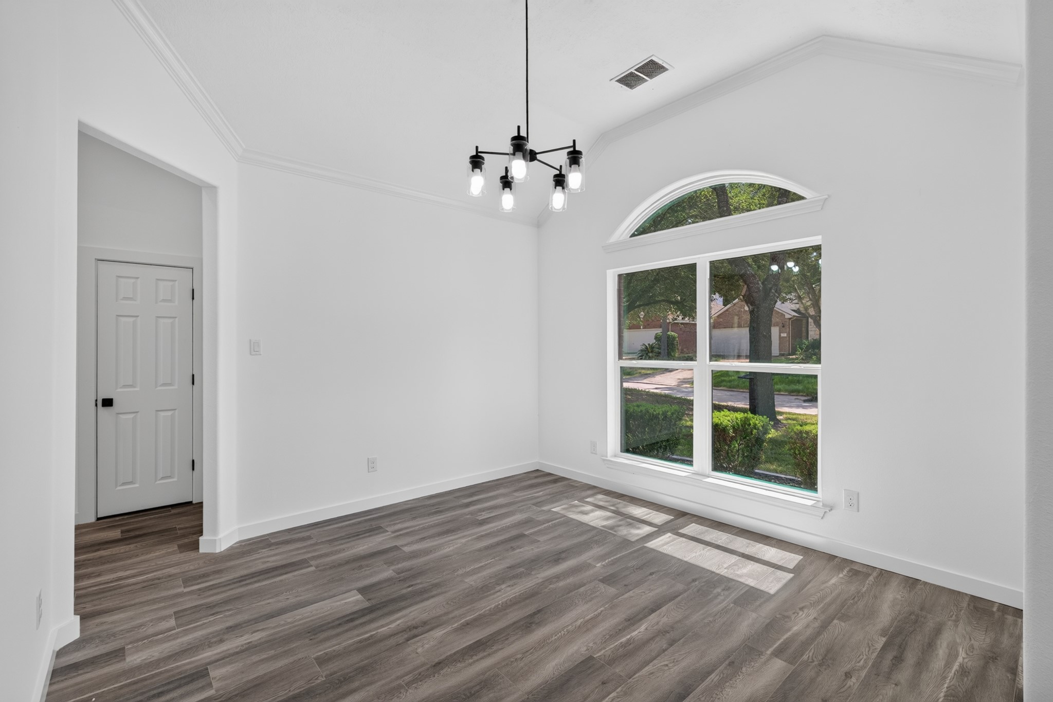 18 Griffin Hill Court Property Photo 10