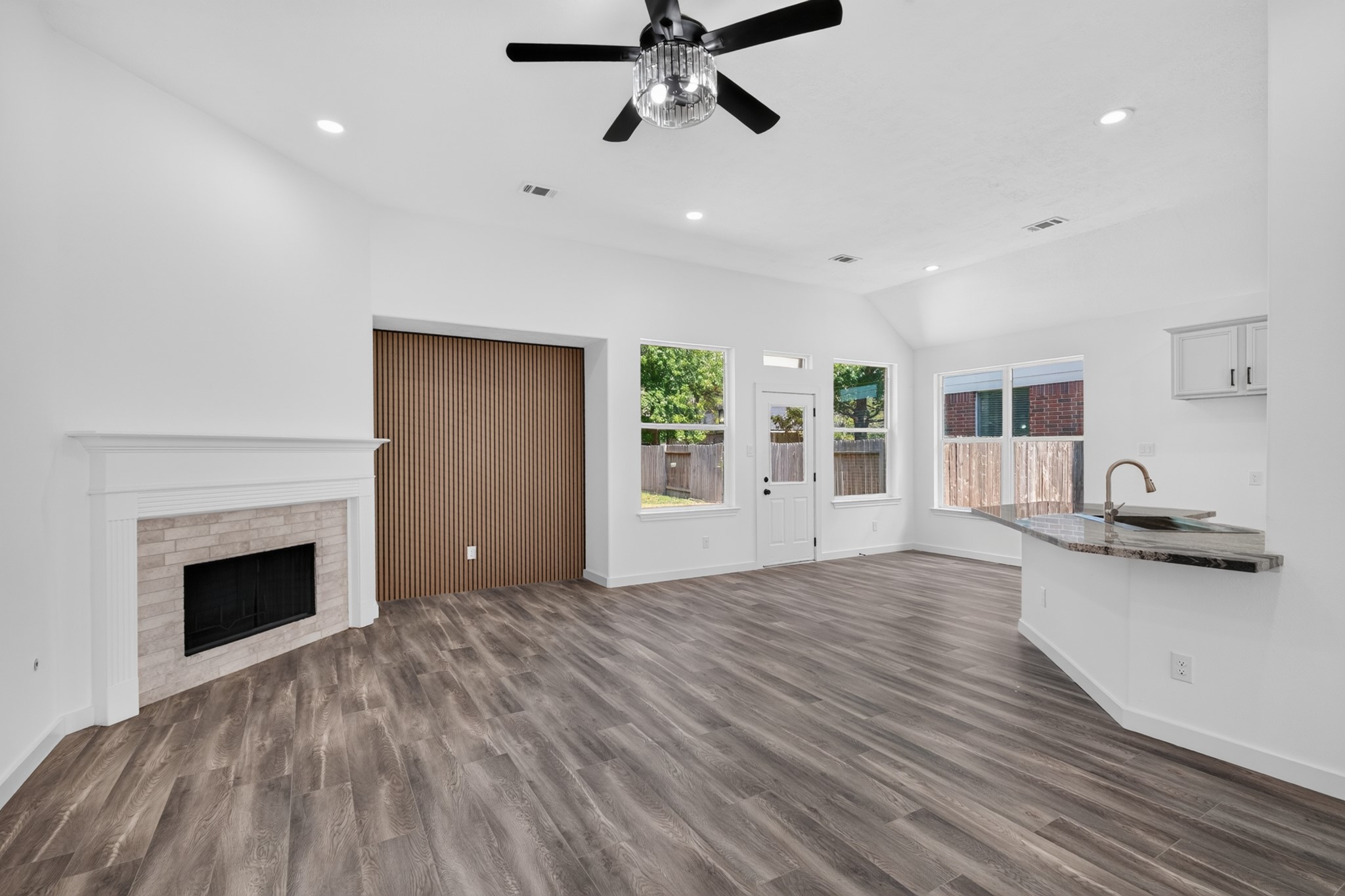 18 Griffin Hill Court Property Photo 13