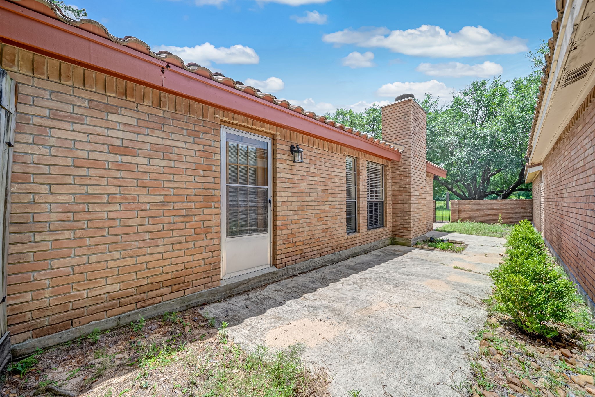 12038 Texas National Boulevard Property Photo 3