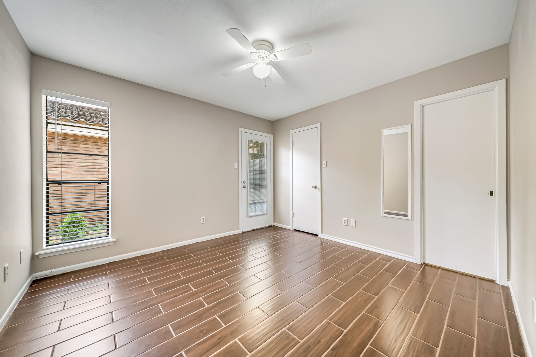 12038 Texas National Boulevard Property Photo 5