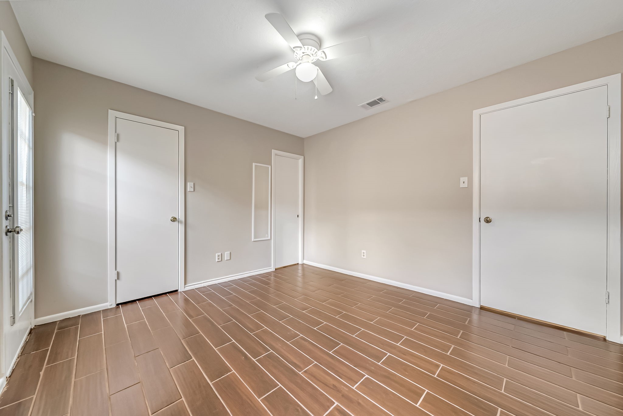 12038 Texas National Boulevard Property Photo 6