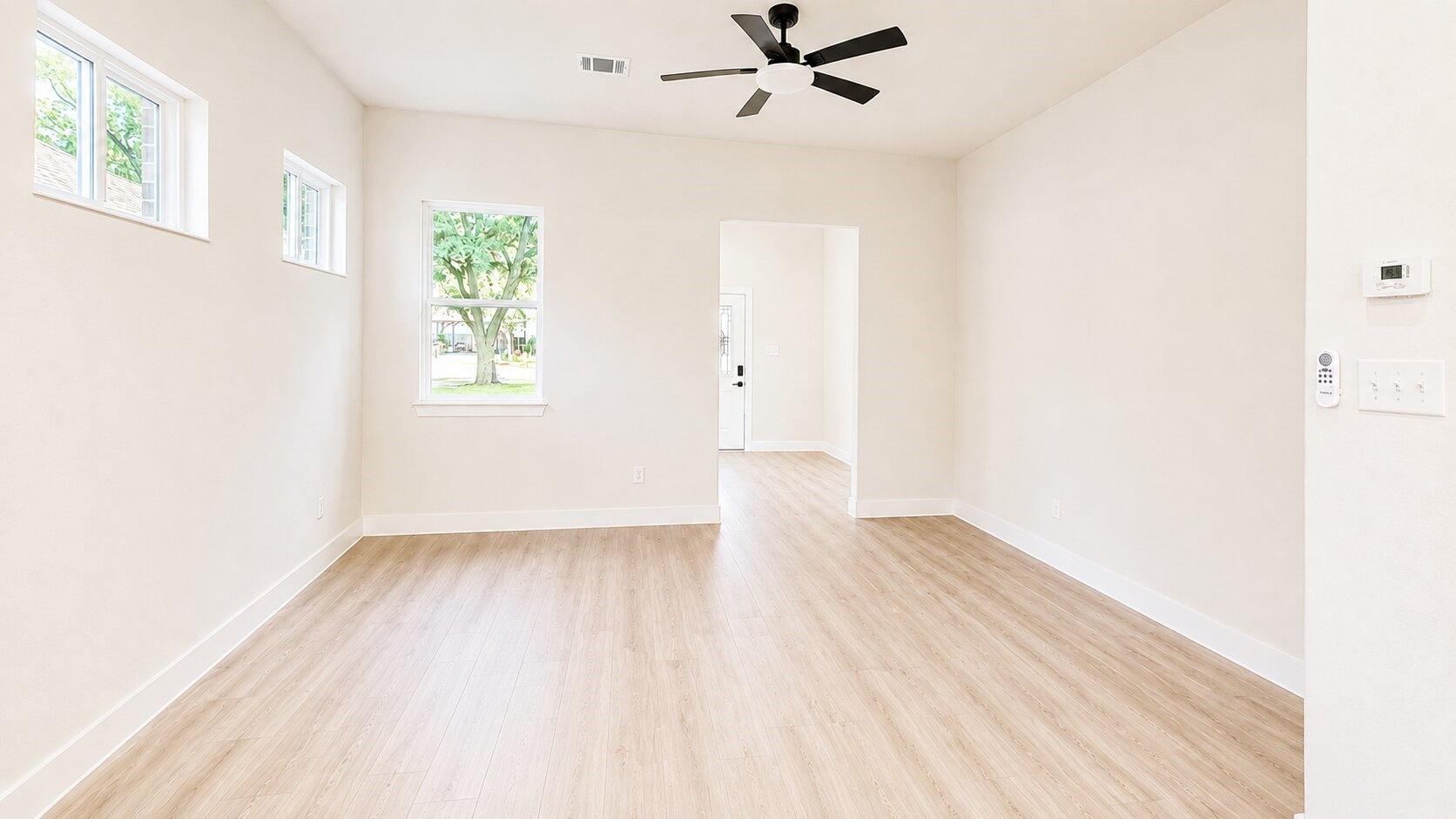 142a College Street Property Photo 5