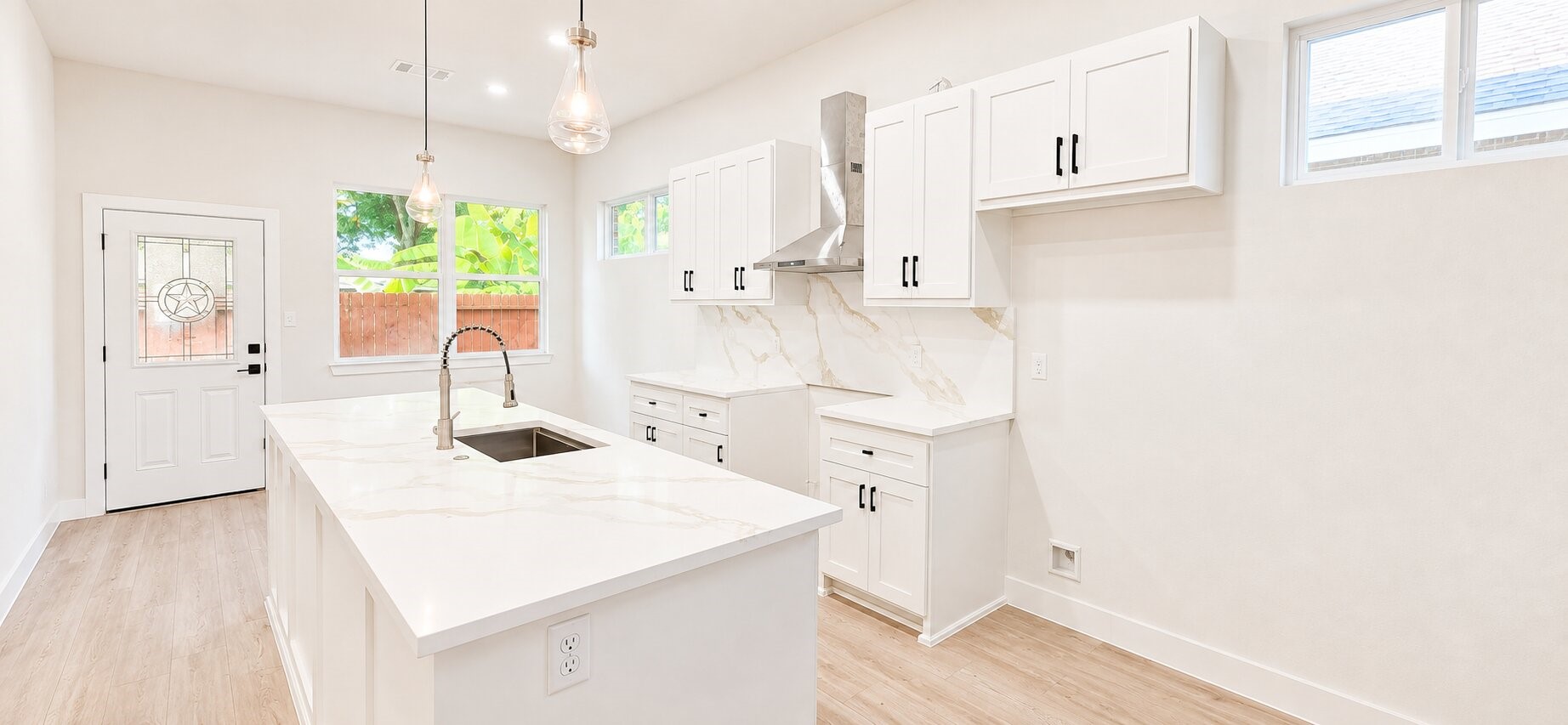 142a College Street Property Photo 6