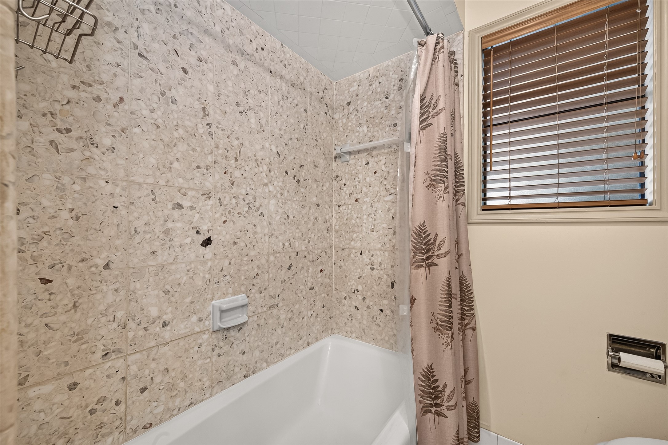 219 Essex Place Property Photo 33