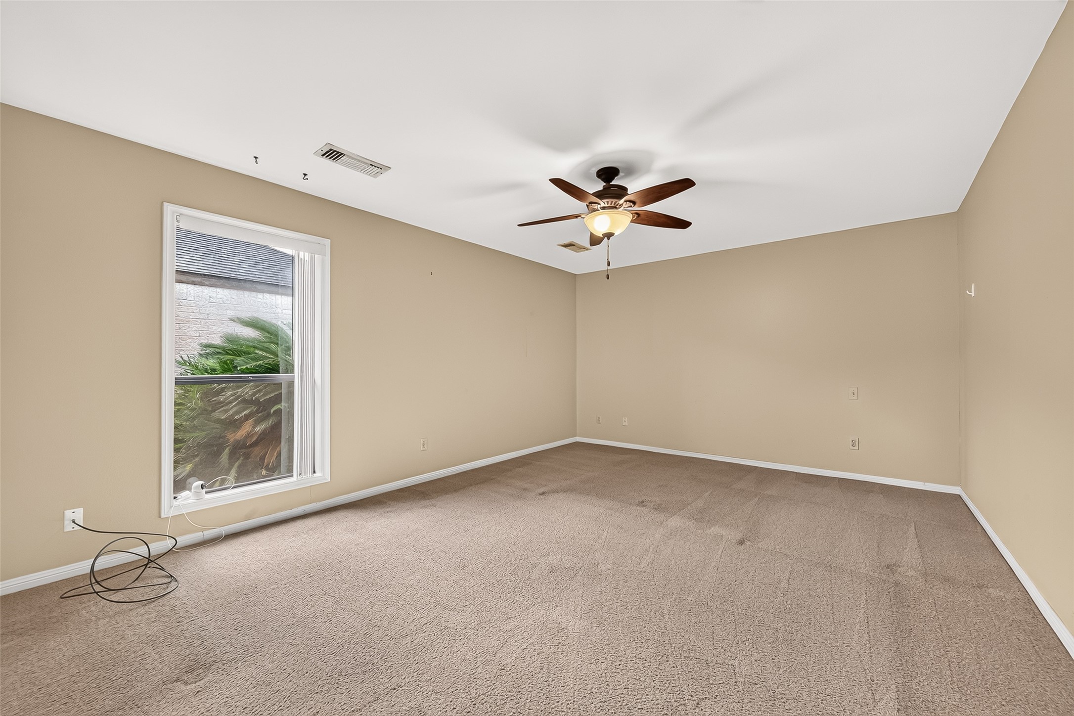 219 Essex Place Property Photo 48