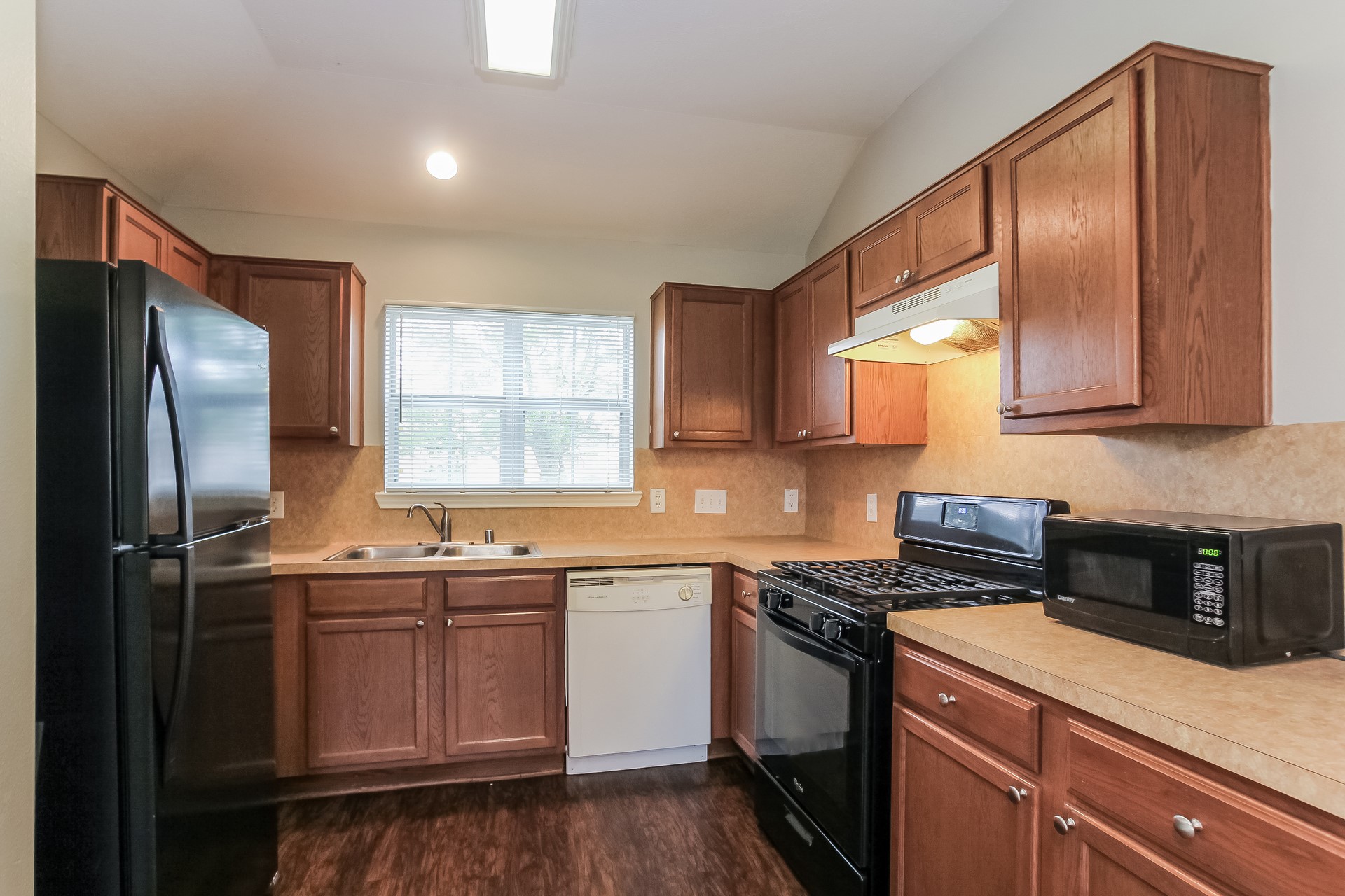 21106 Wortham Oaks Drive Property Photo 6