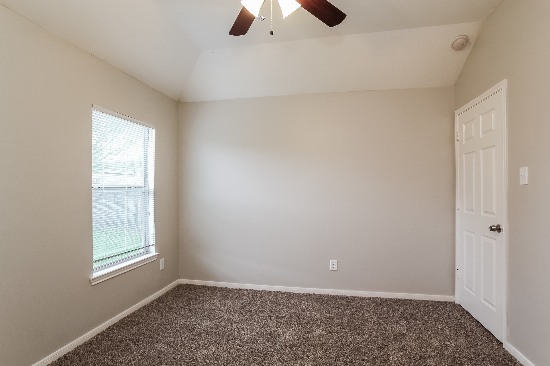 21106 Wortham Oaks Drive Property Photo 8