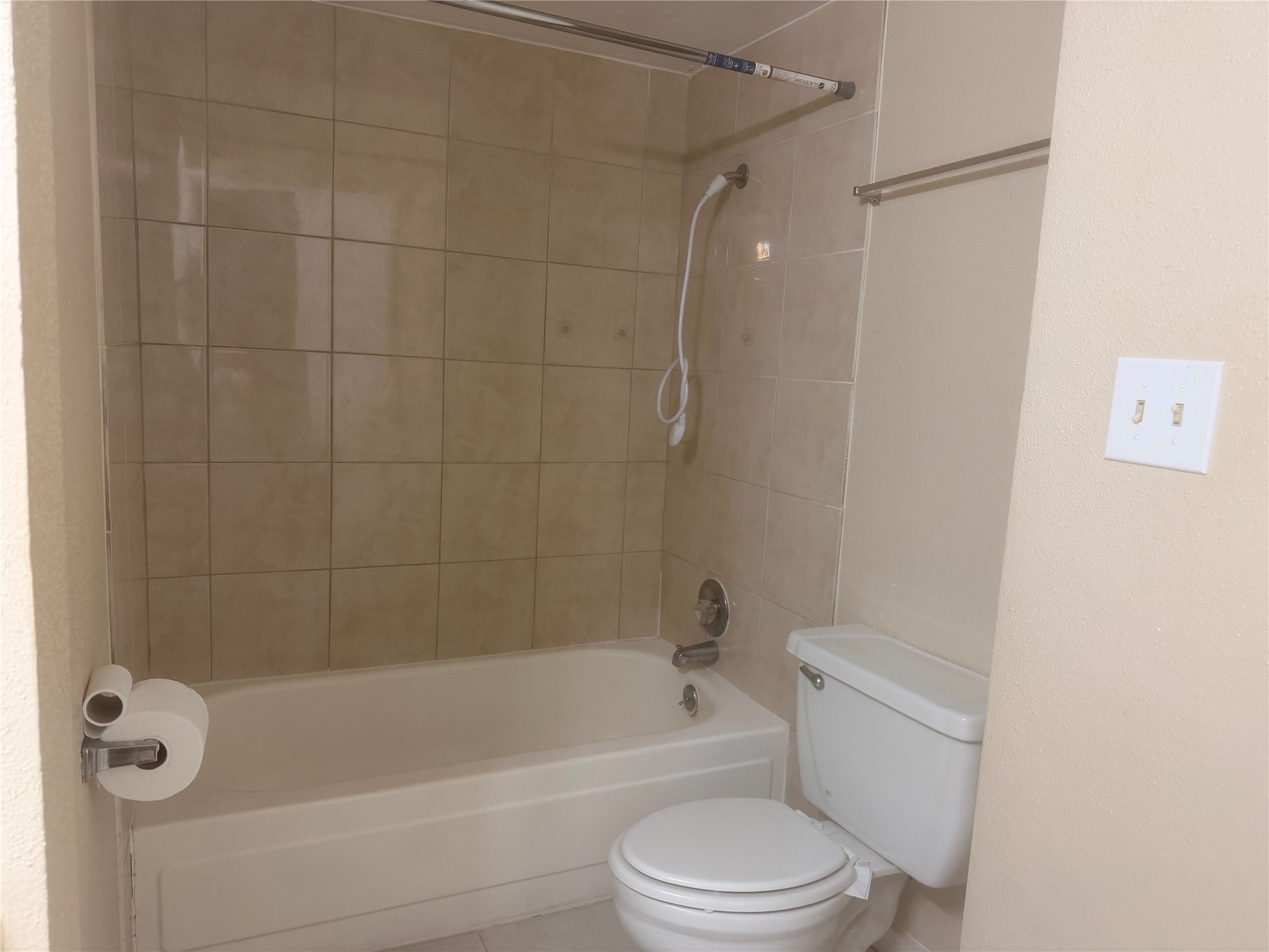 9901 Sharpcrest Street D8 Property Photo 13