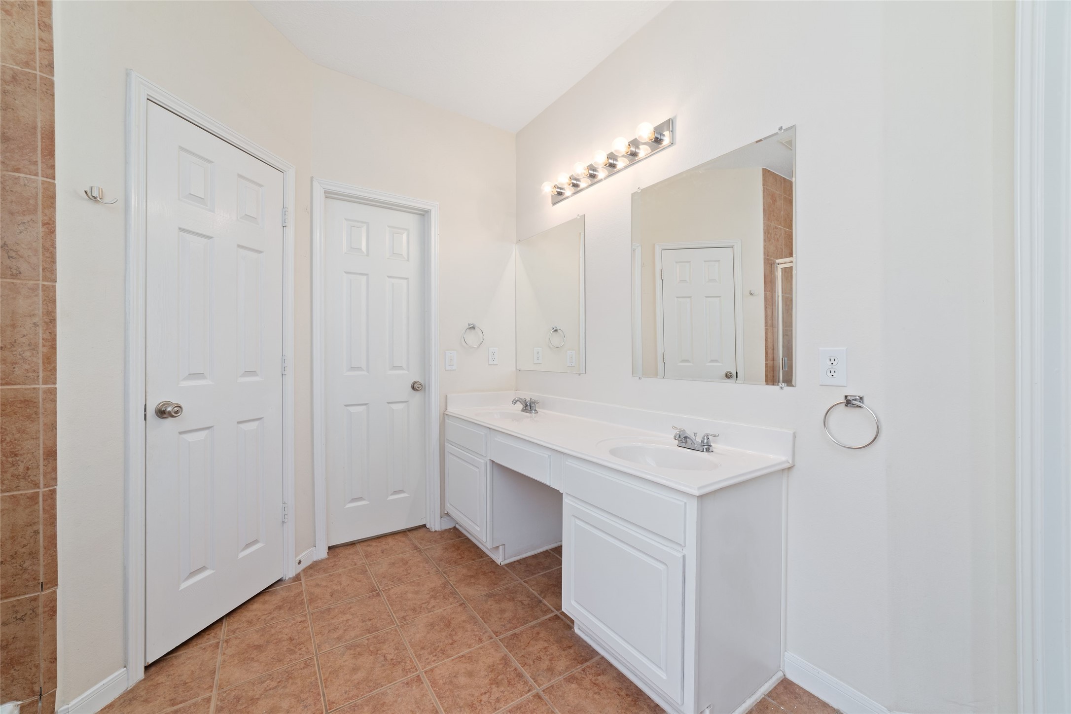 14011 Mohave Way Drive Property Photo 16