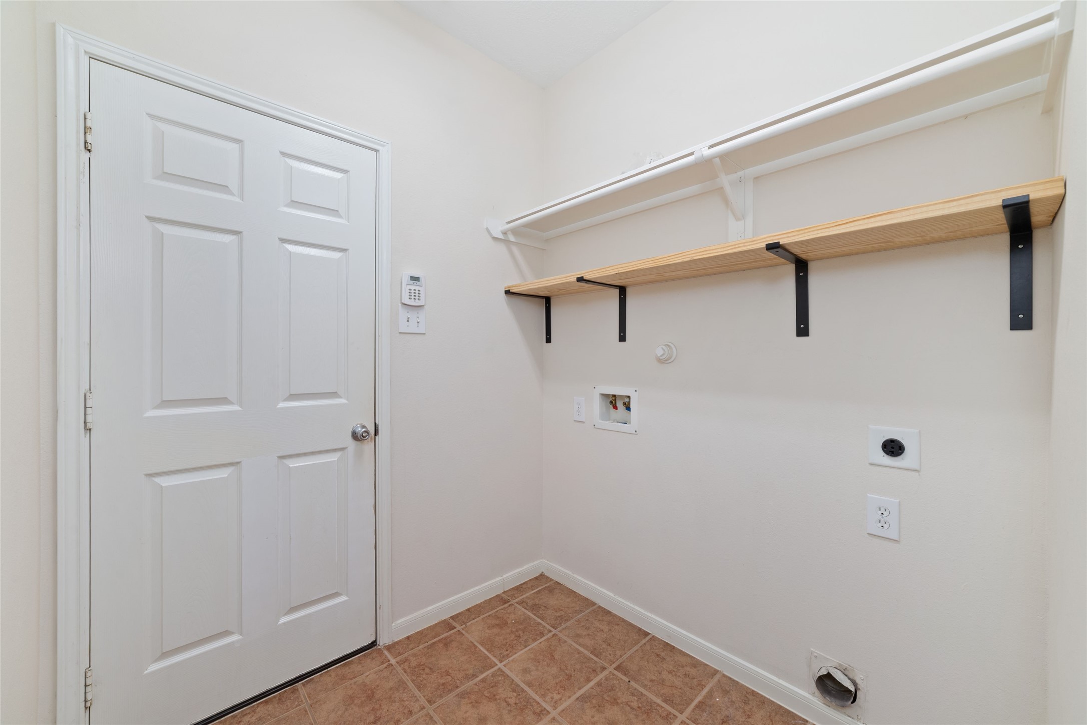 14011 Mohave Way Drive Property Photo 18