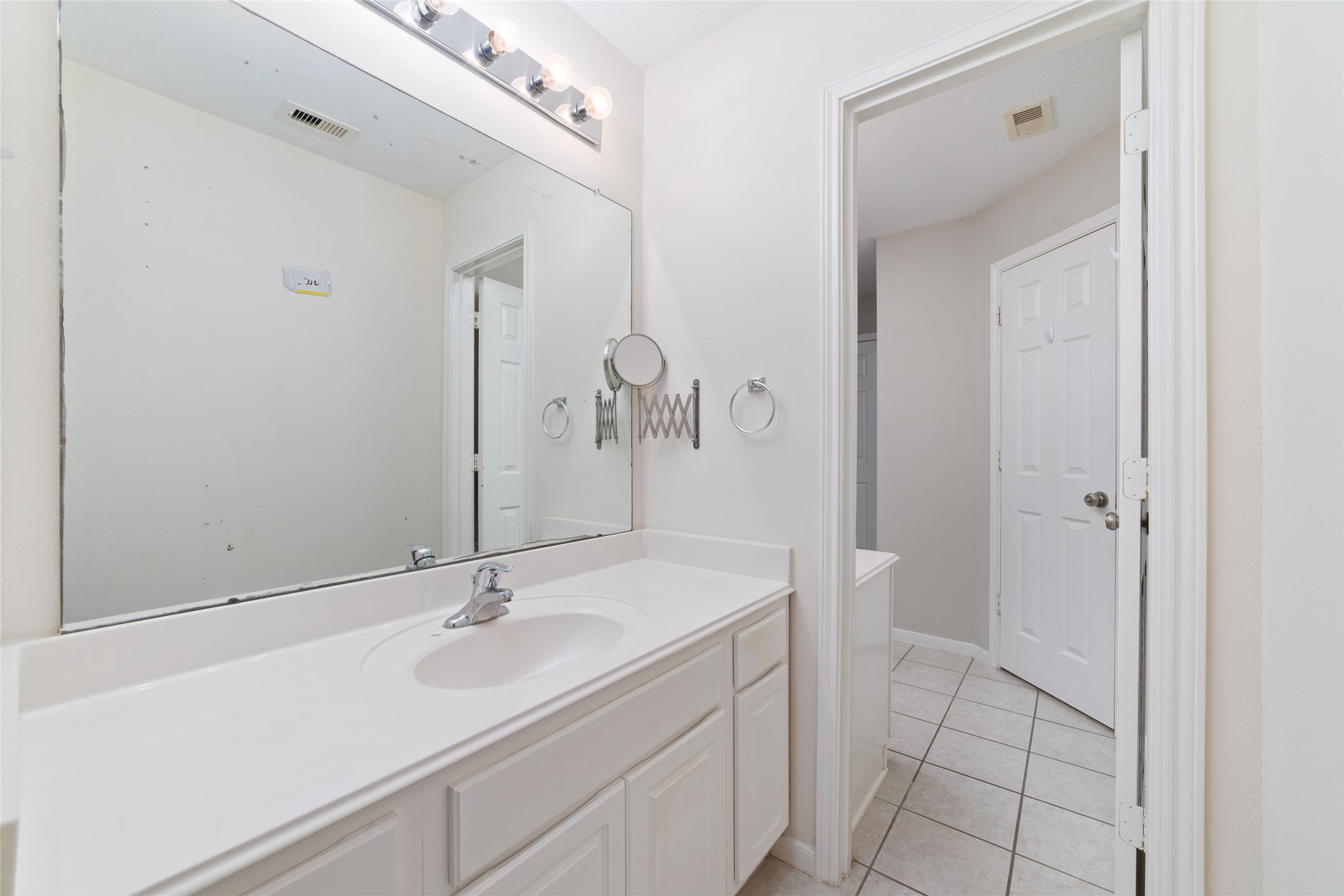 14011 Mohave Way Drive Property Photo 28