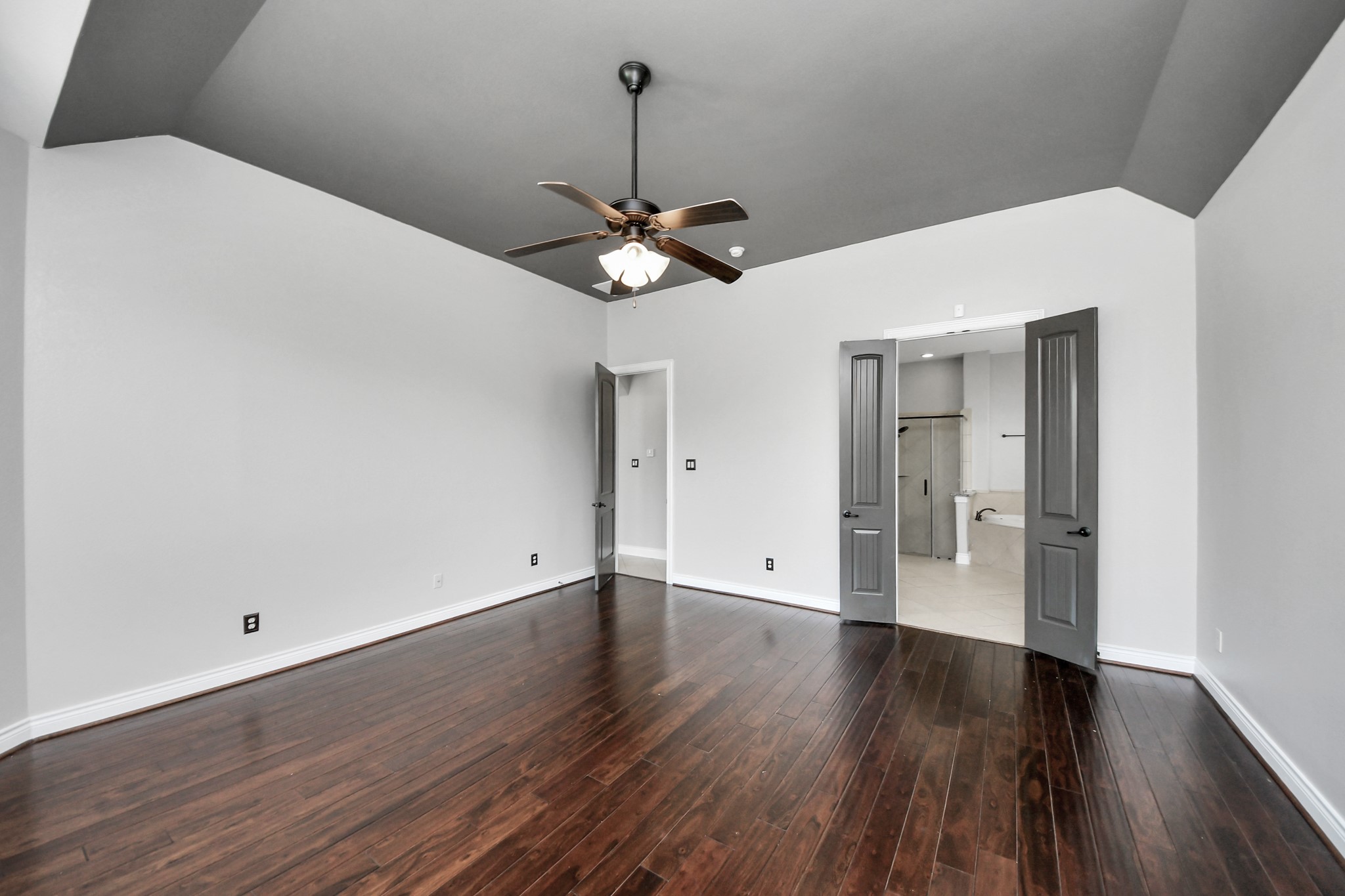 9422 Brannok Lane Property Photo 32