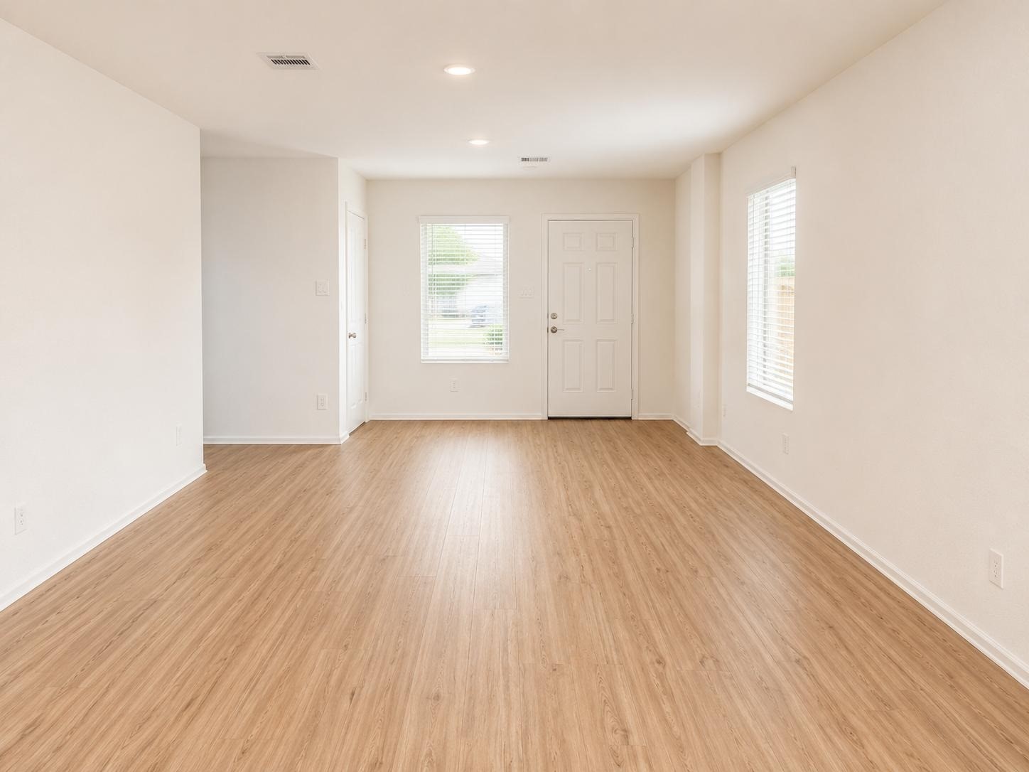 1515 Las Cuevas Drive Property Photo 8