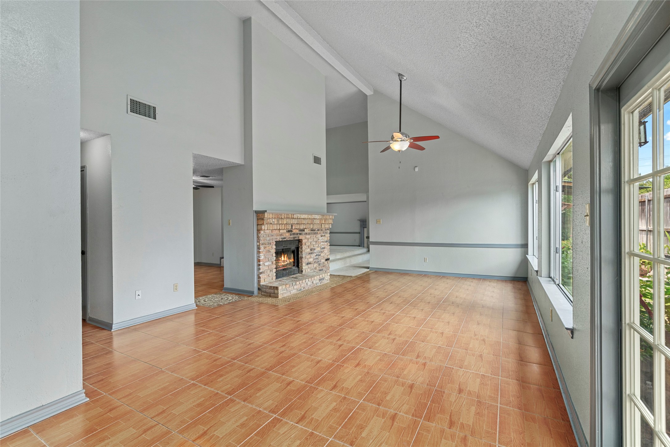 1513 Beaconshire Road Property Photo 7