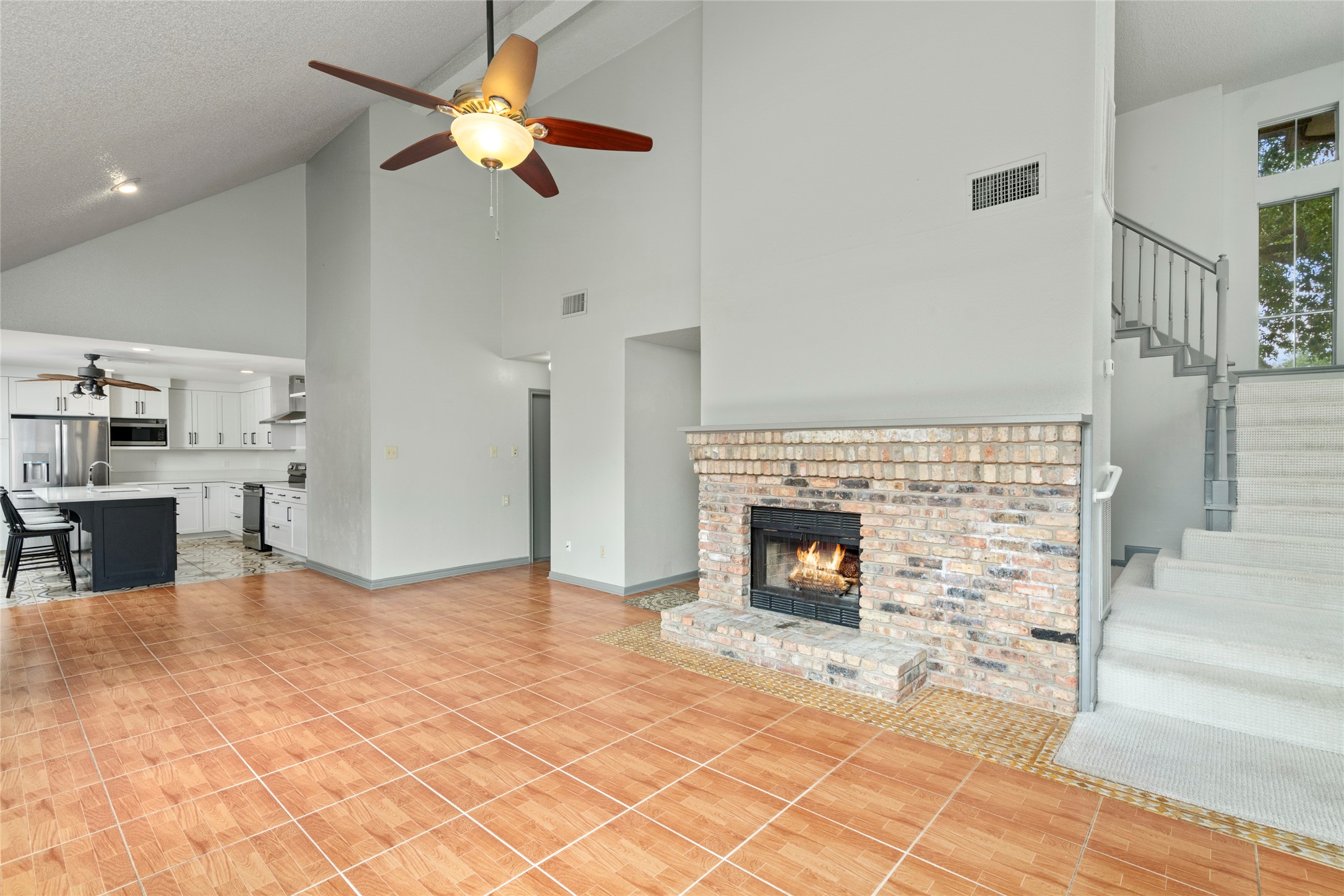 1513 Beaconshire Road Property Photo 8