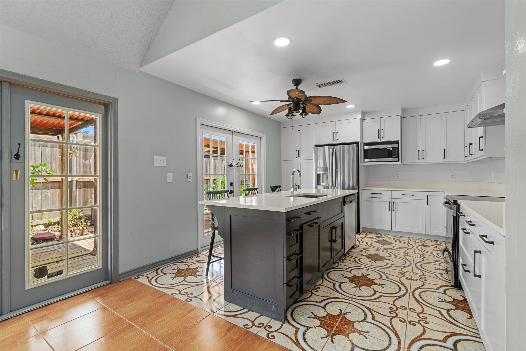 1513 Beaconshire Road Property Photo 10