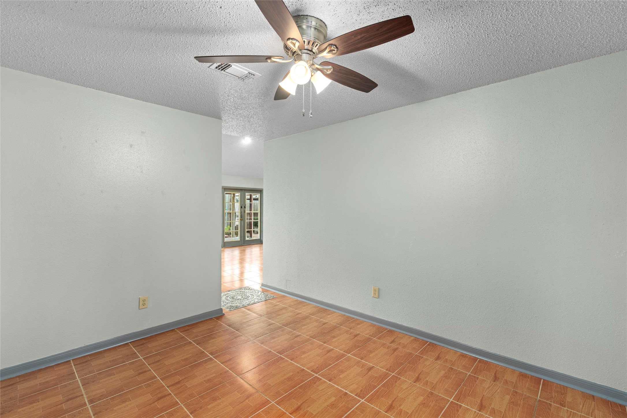 1513 Beaconshire Road Property Photo 16