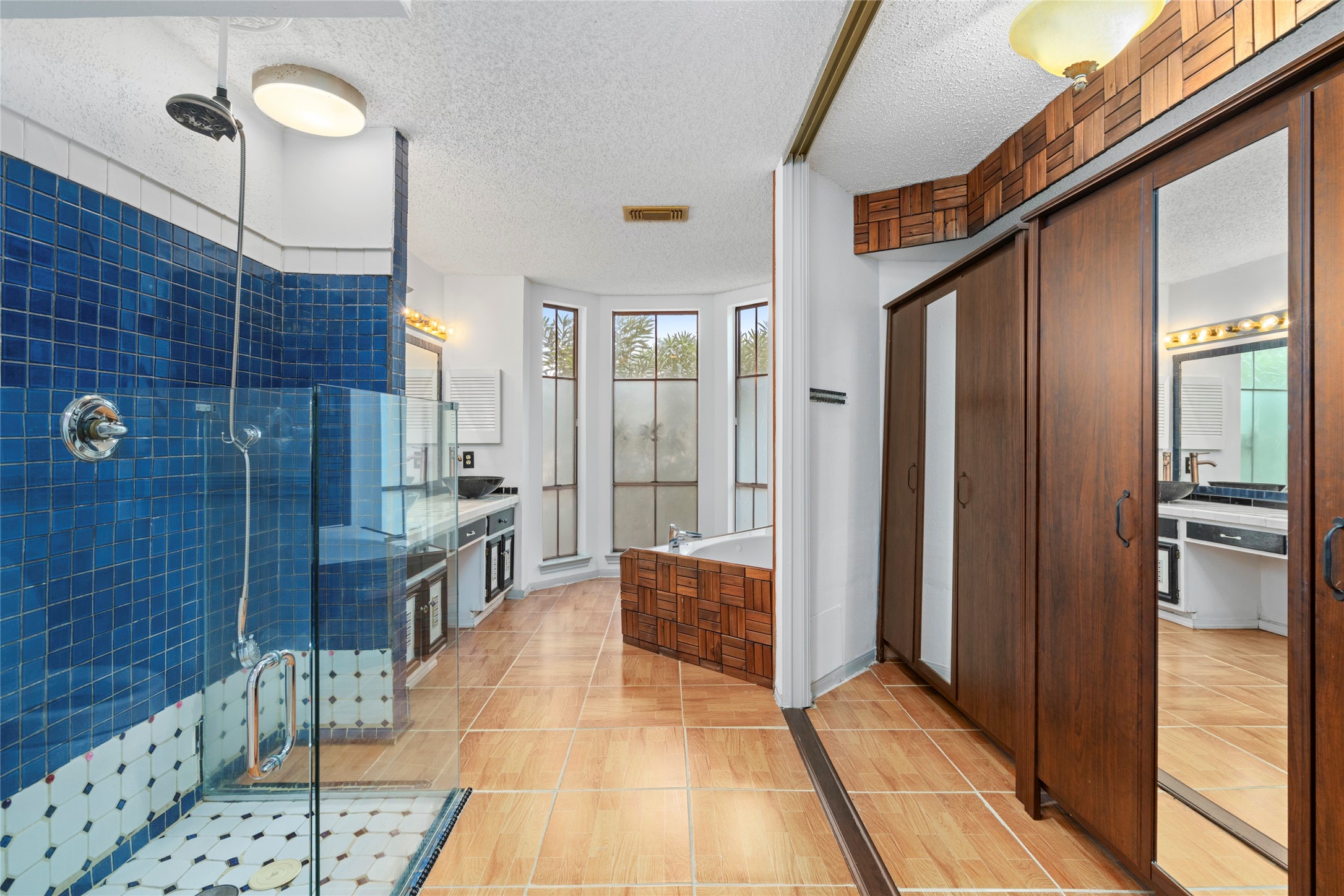 1513 Beaconshire Road Property Photo 25