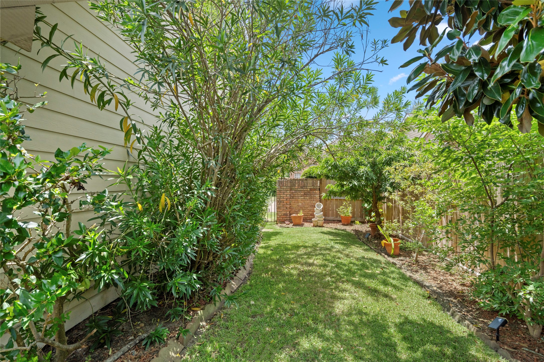 1513 Beaconshire Road Property Photo 44
