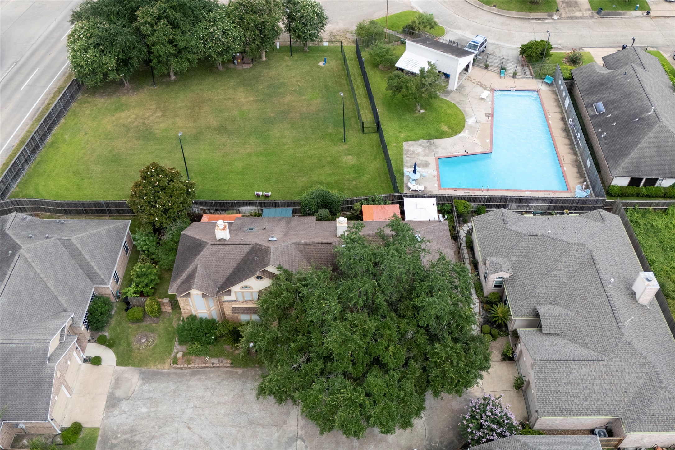1513 Beaconshire Road Property Photo 50