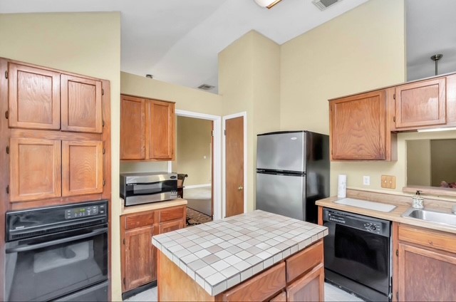 15938 Mission Village Drive Property Photo 19