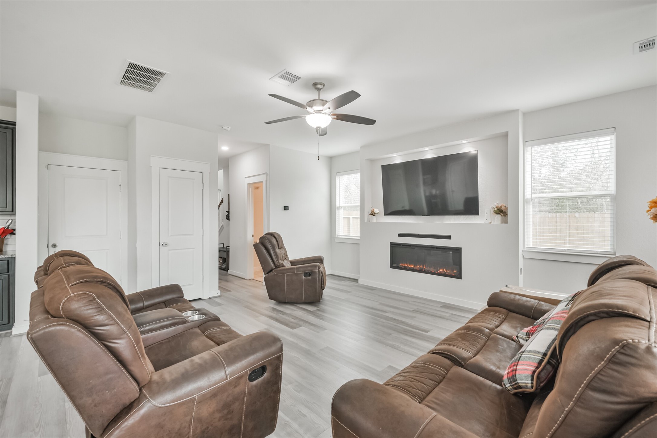 1203 Vilamoura Court Property Photo 15