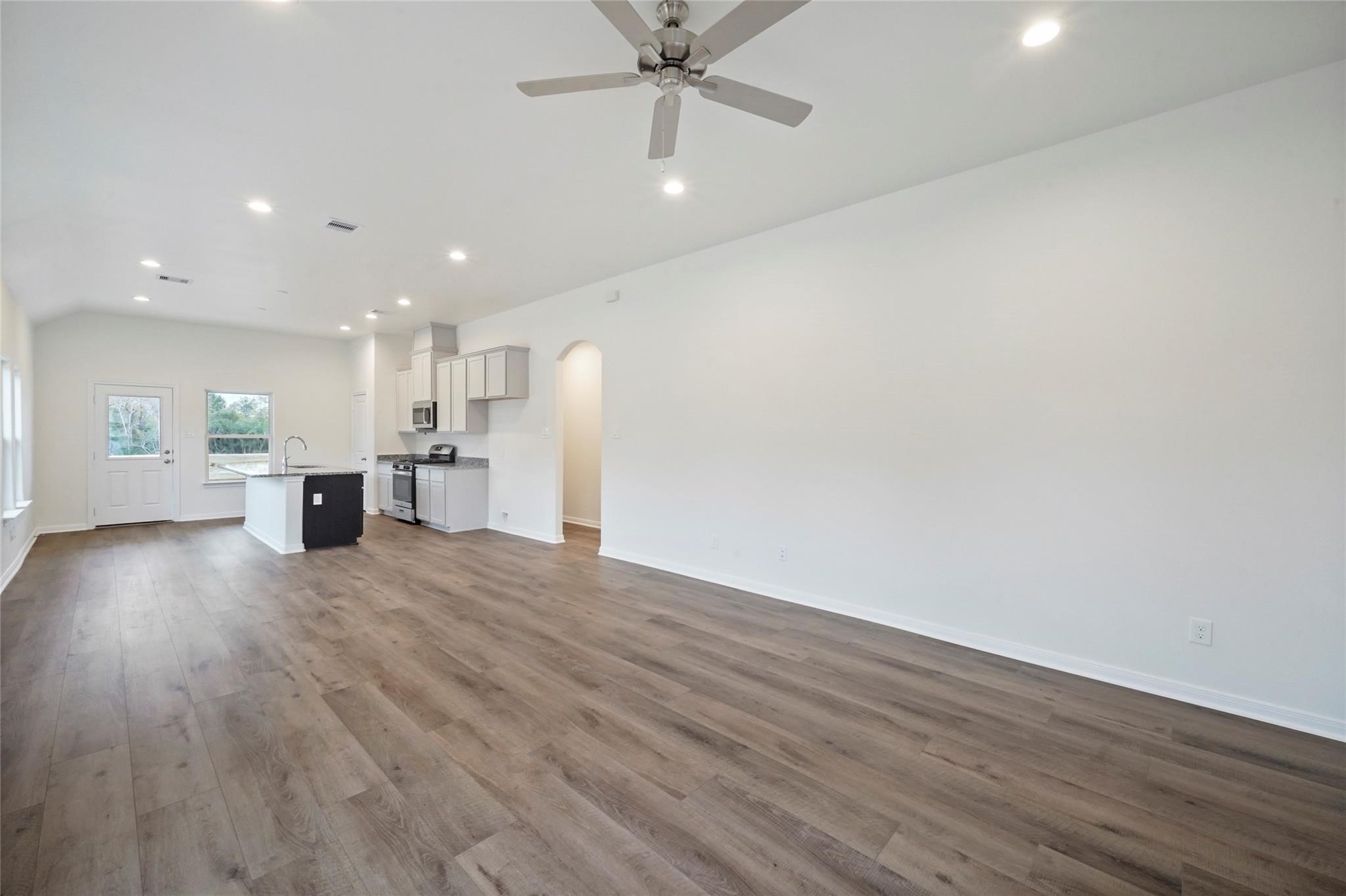 11703 Eclipse Drive Property Photo 5