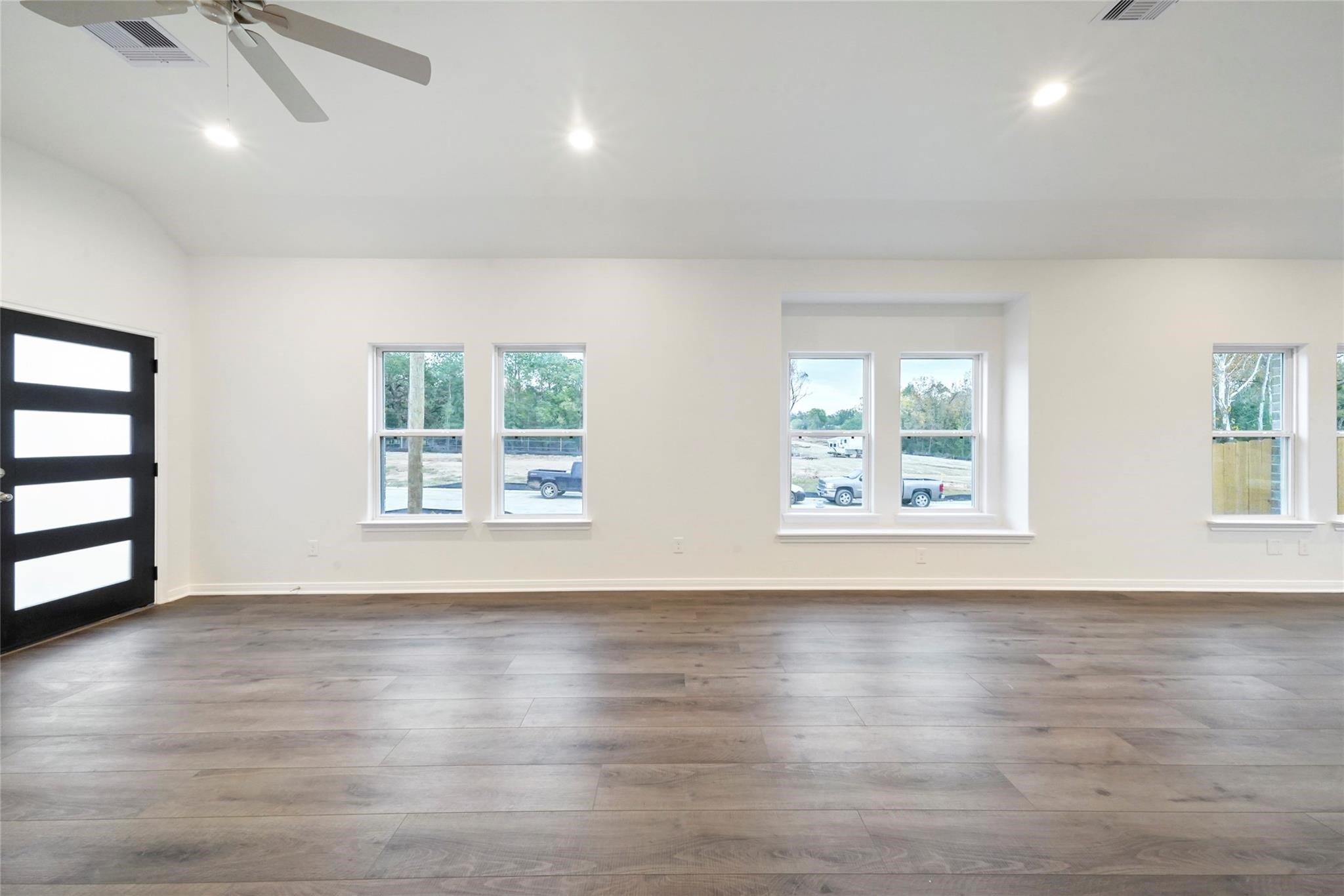 11703 Eclipse Drive Property Photo 7