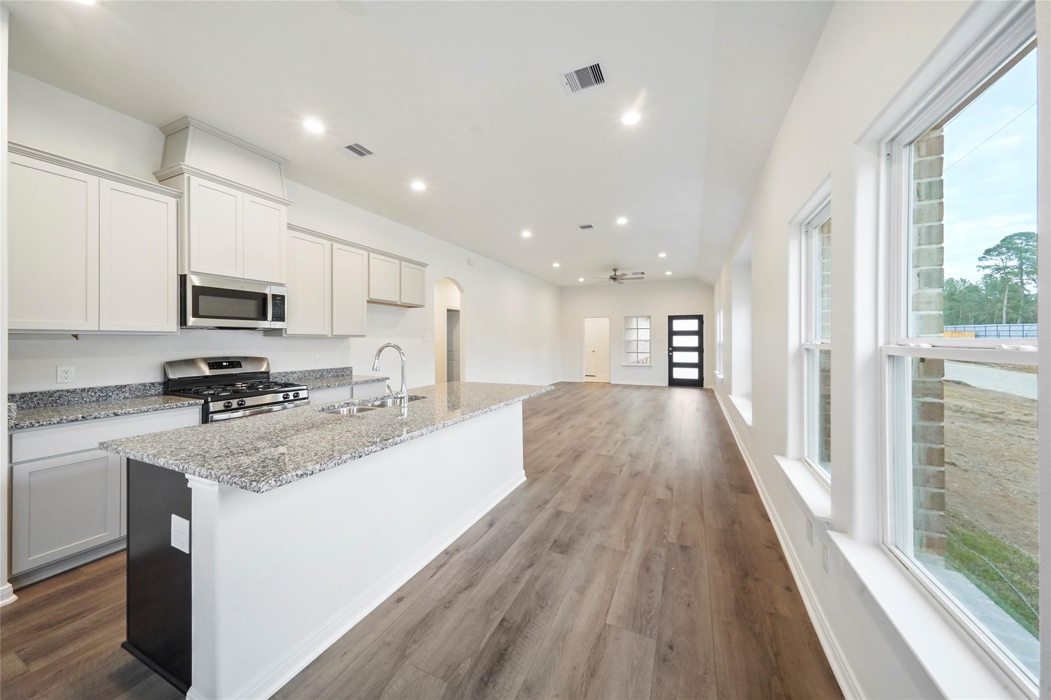 11703 Eclipse Drive Property Photo 10