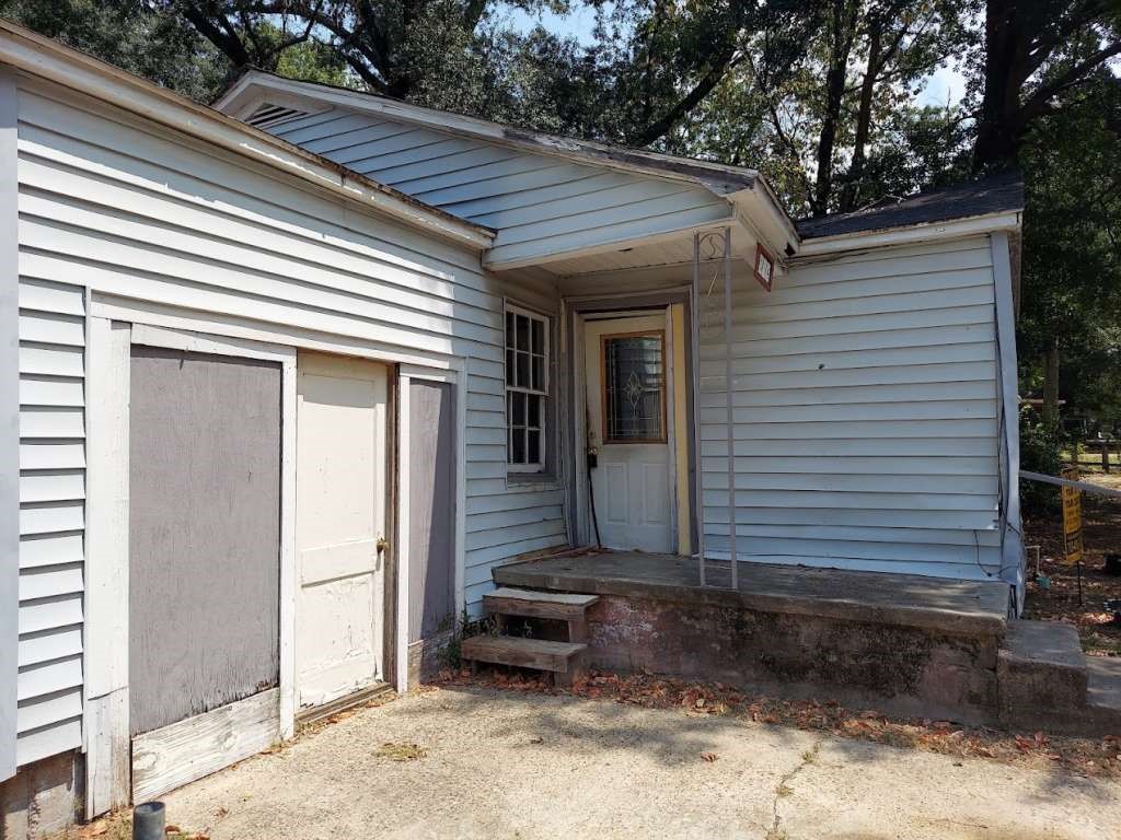 514 Connella Street Property Photo 3