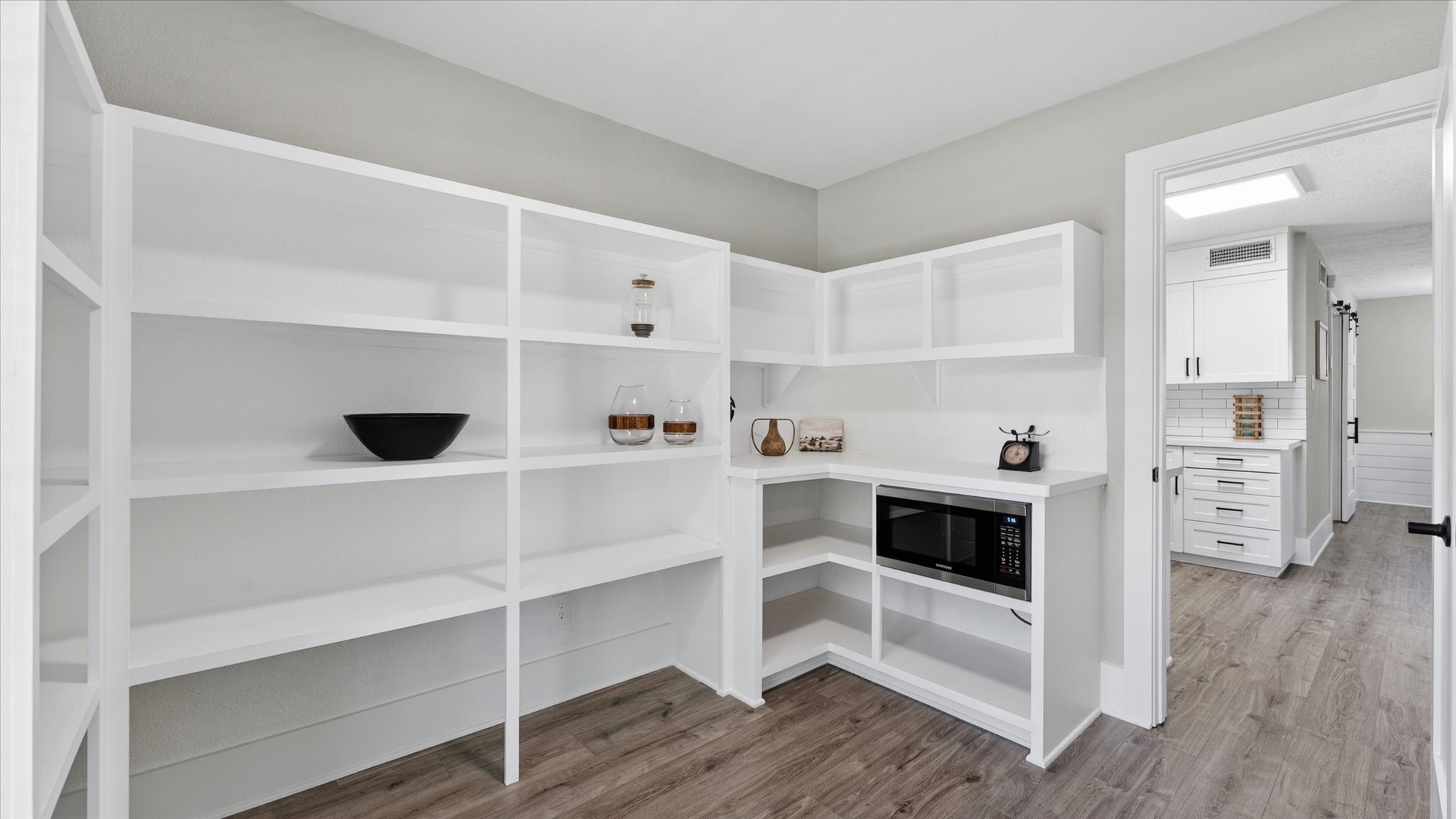 6310 Hickorycrest Drive Property Photo 19