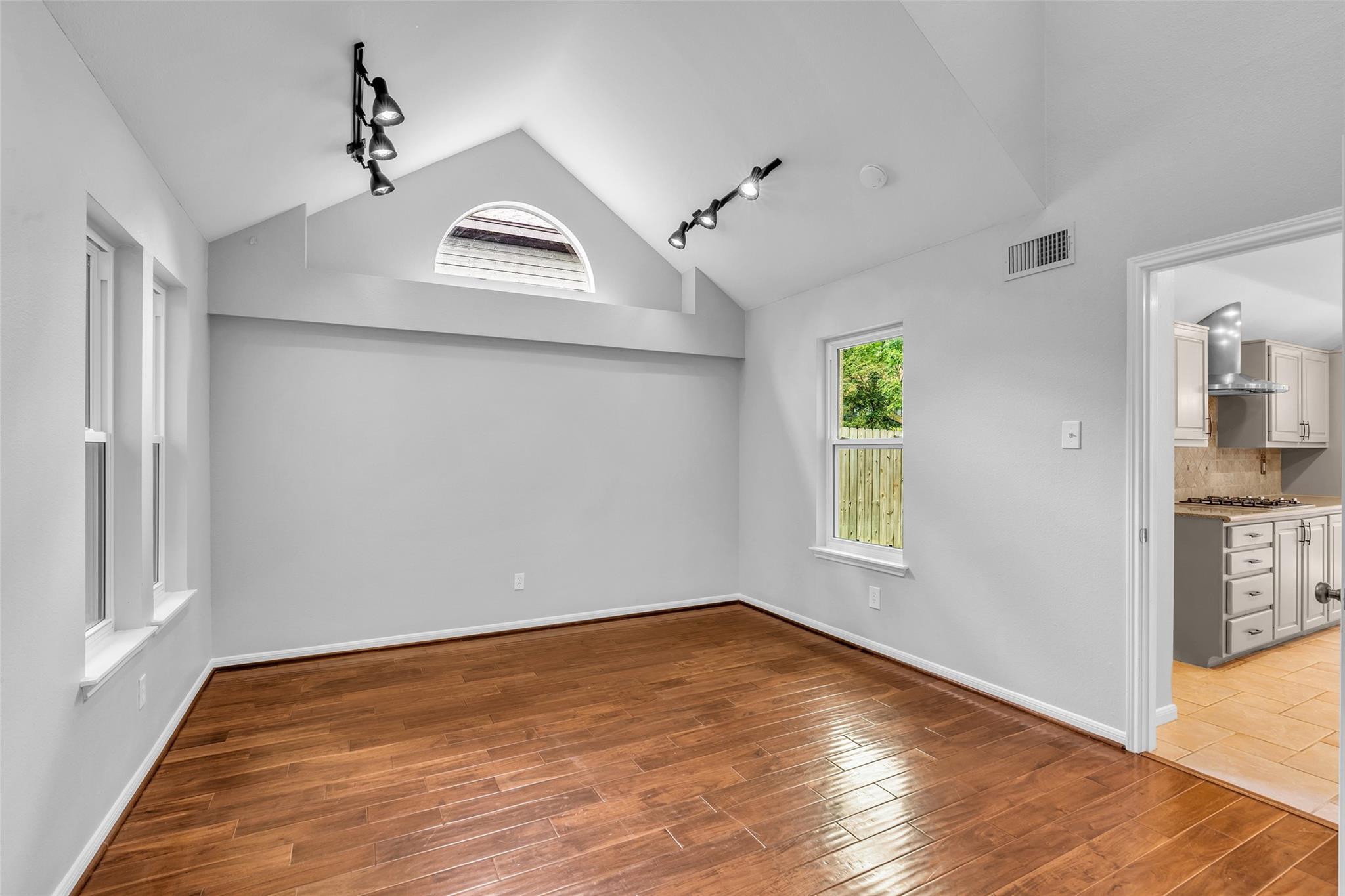 54 Sky Terrace Place, The Woodlands Tx 77381 Property Photo 8