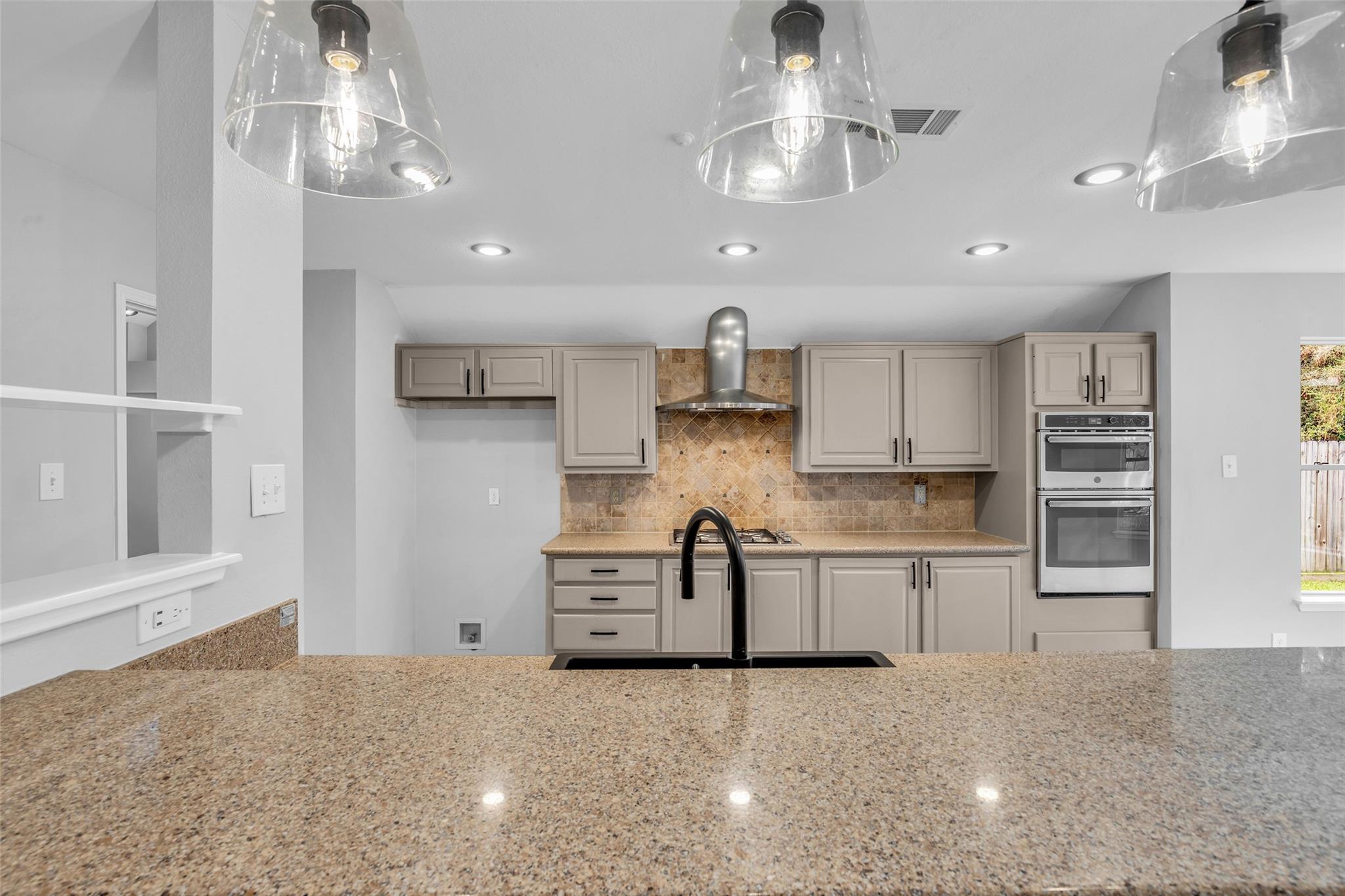 54 Sky Terrace Place, The Woodlands Tx 77381 Property Photo 13