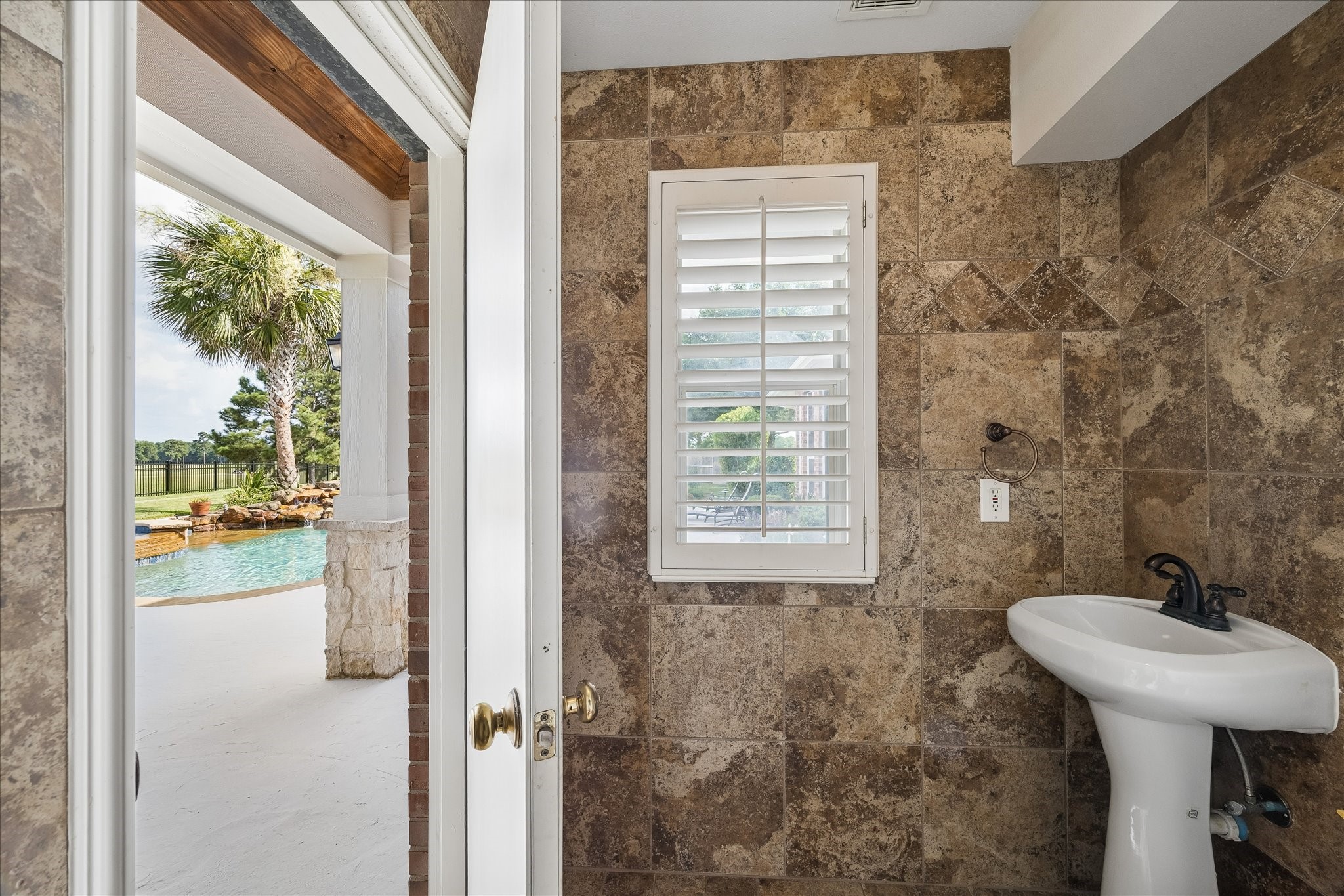 10102 Kielder Pointe Drive Property Photo 41