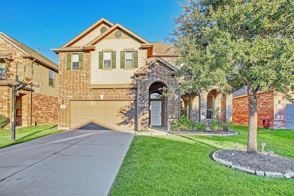 11022 Avery Oaks Lane Property Photo 1