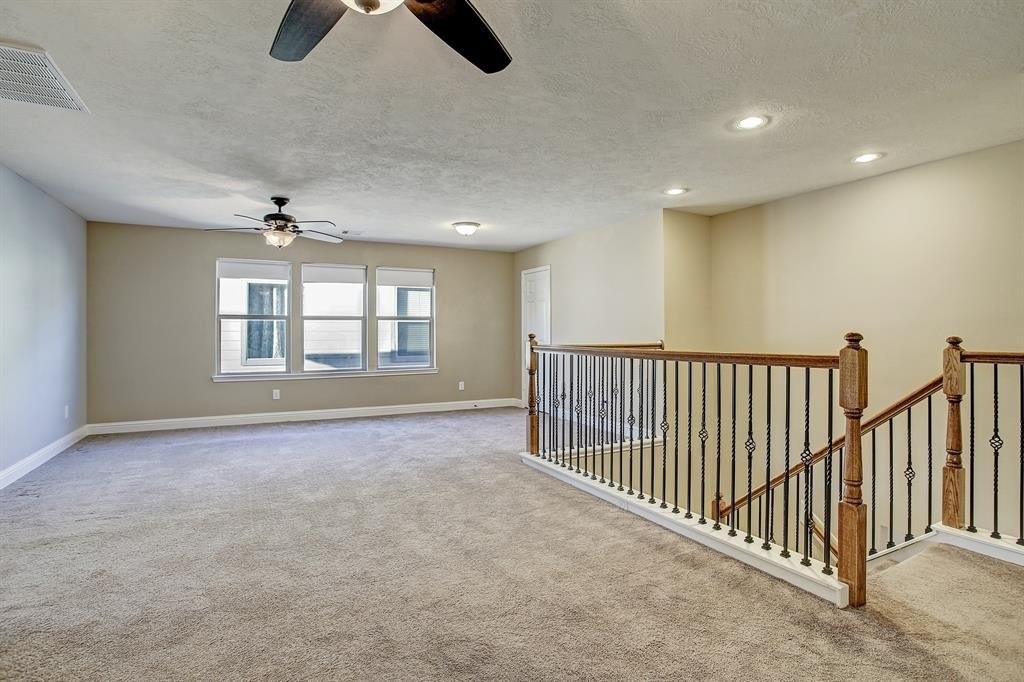 11022 Avery Oaks Lane Property Photo 5