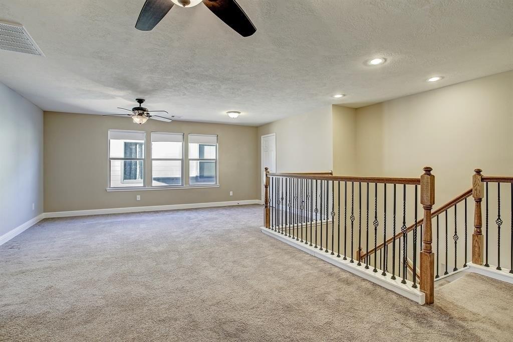 11022 Avery Oaks Lane Property Photo 5