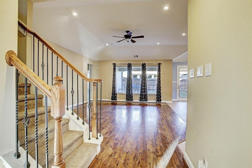 11022 Avery Oaks Lane Property Photo 10