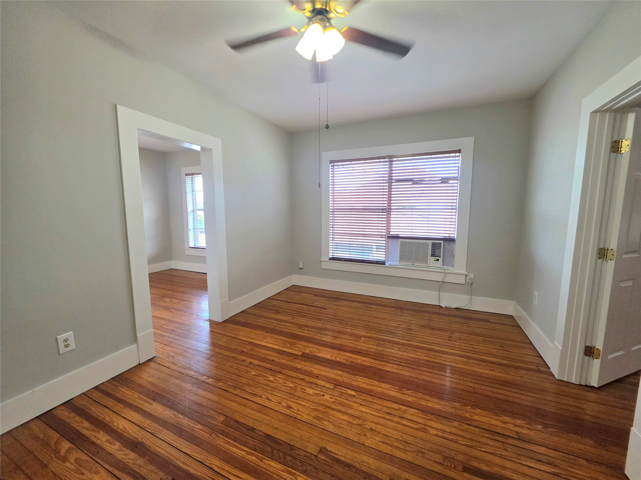 2111 Freeman Street 4 Property Photo 5