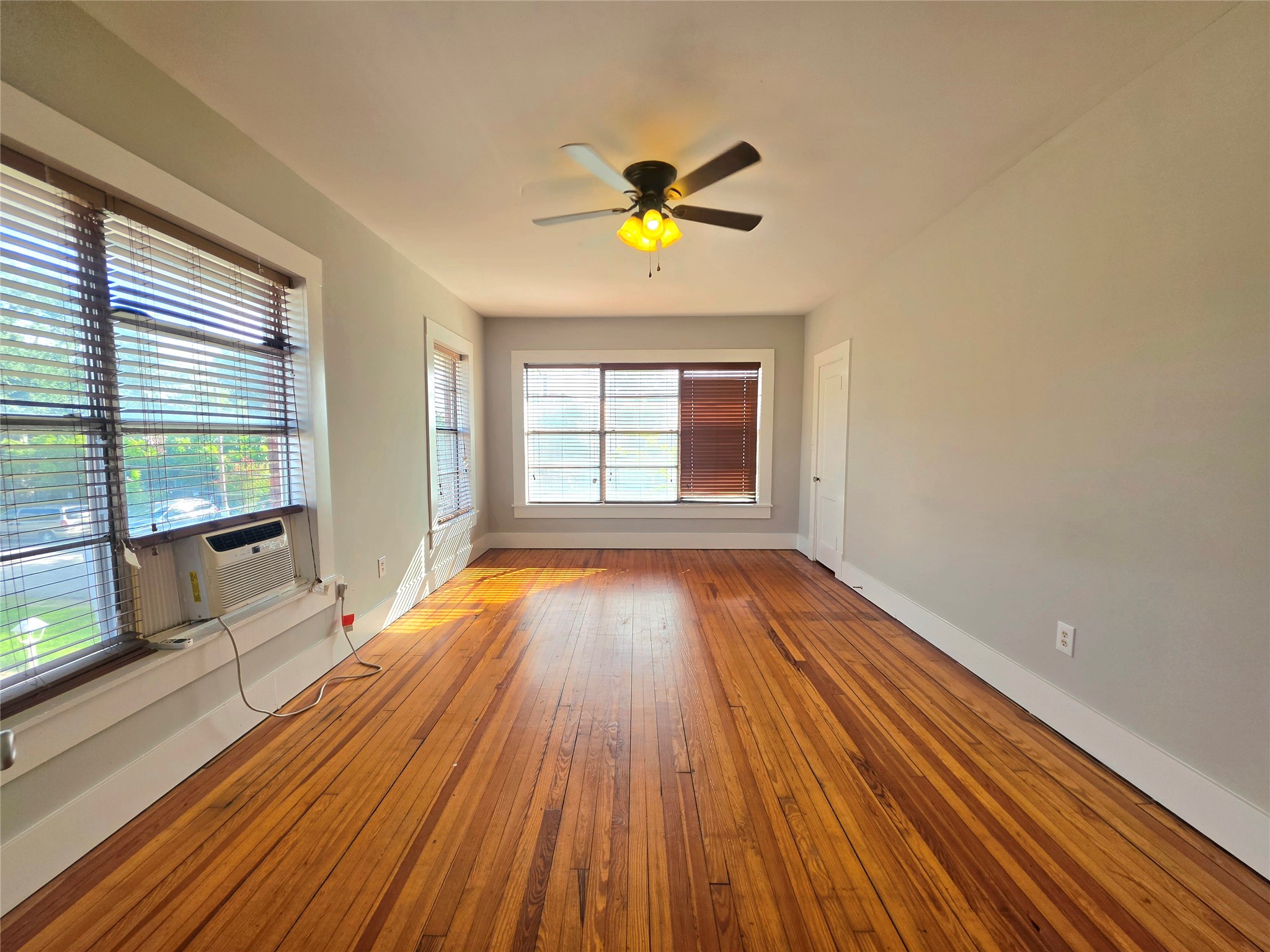 2111 Freeman Street 4 Property Photo 8
