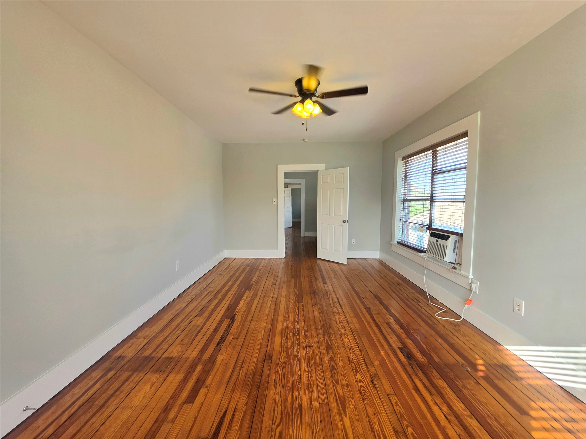 2111 Freeman Street 4 Property Photo 10