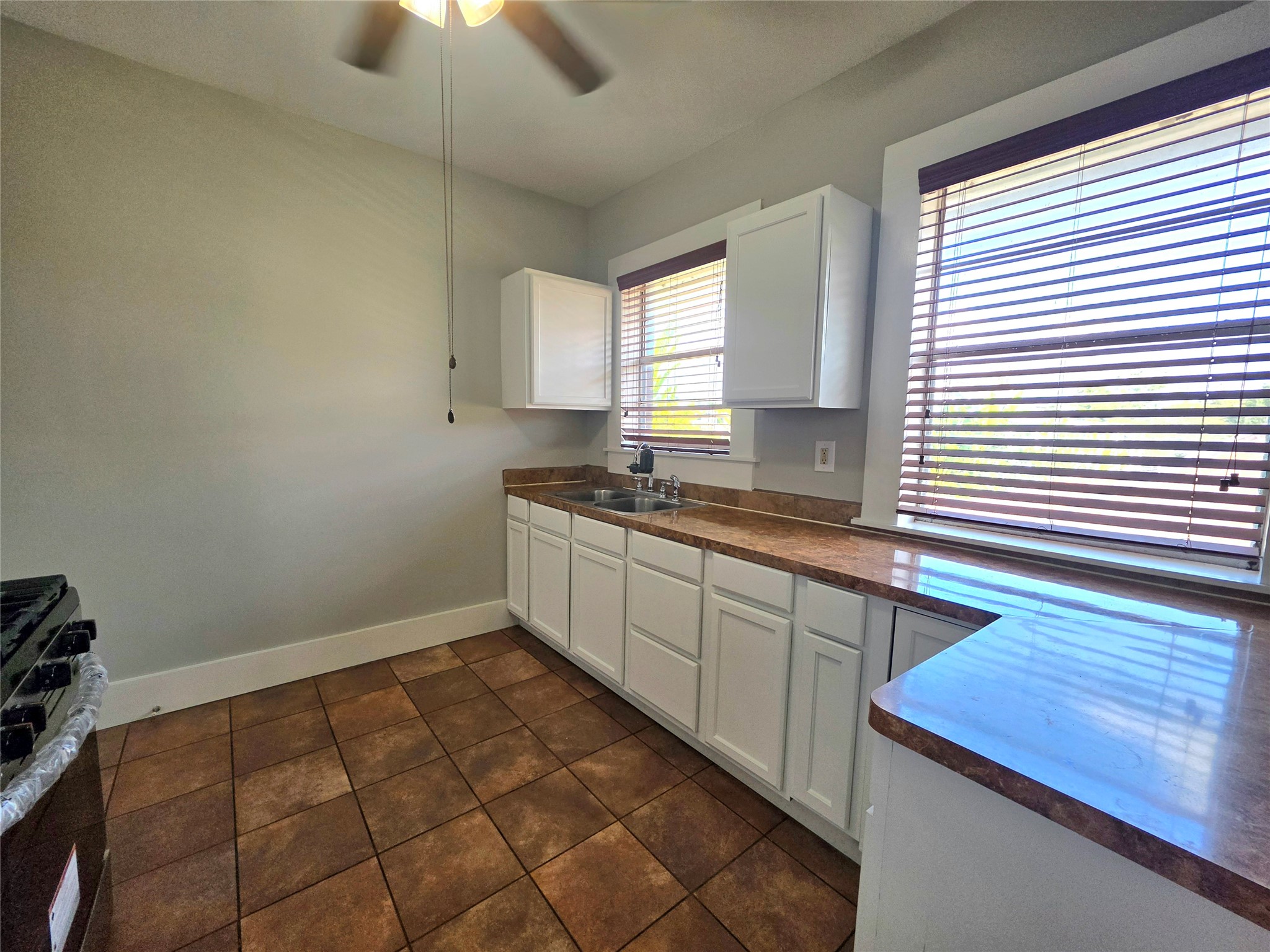 2111 Freeman Street 4 Property Photo 17