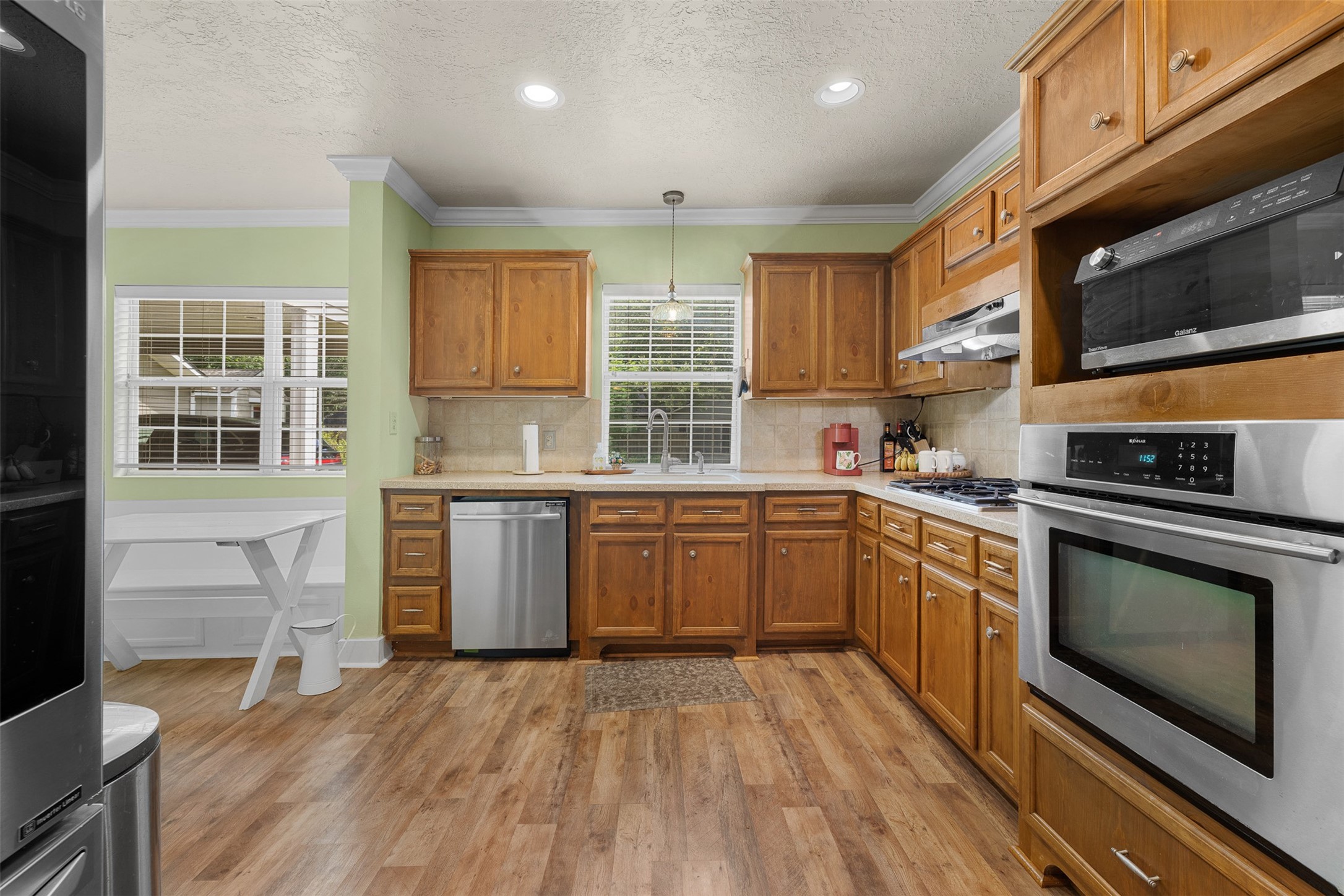 410 N Cochran Street Property Photo 18